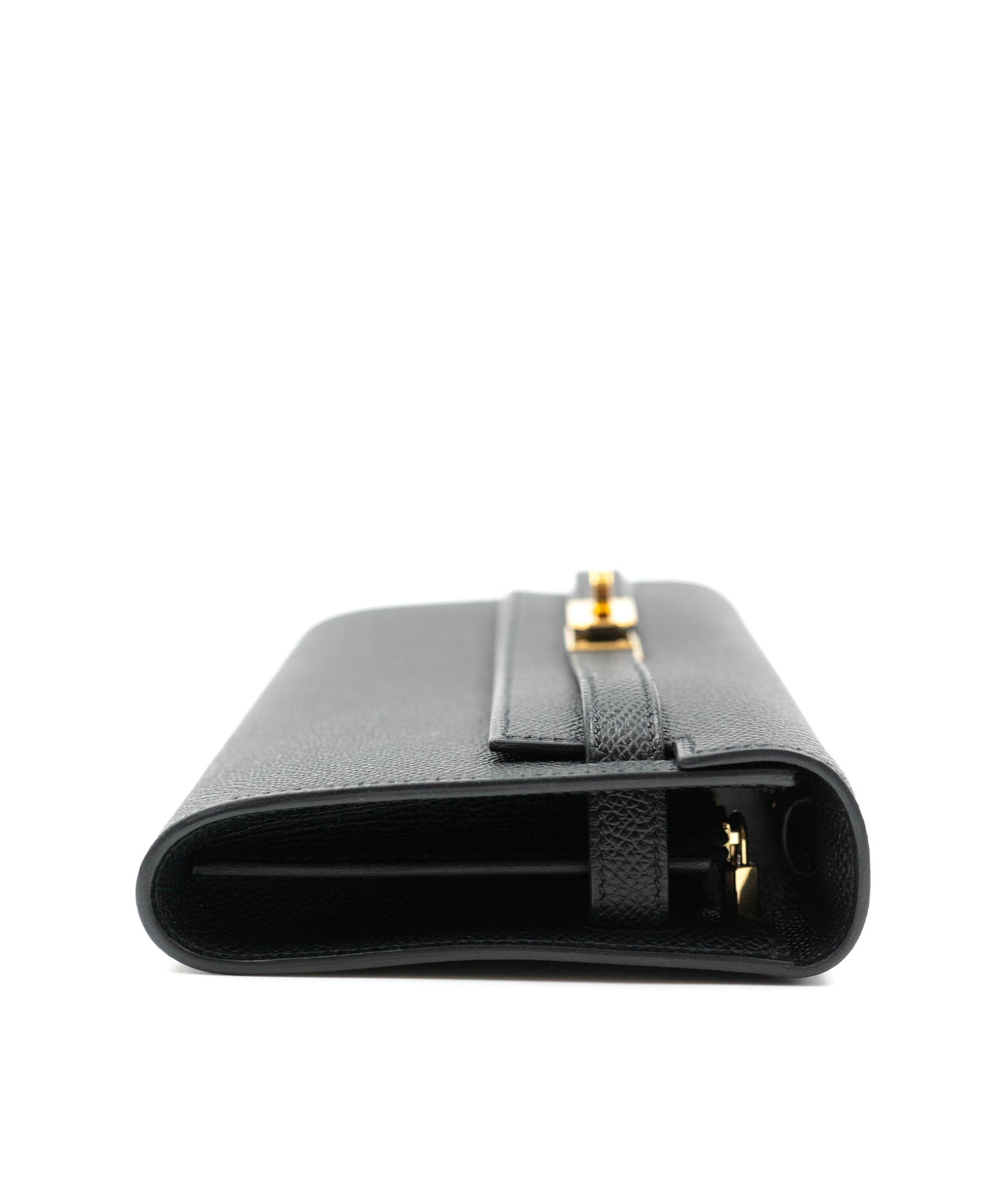 Hermès Hermes kelly to go in black epsom with GHW.  AGC1170