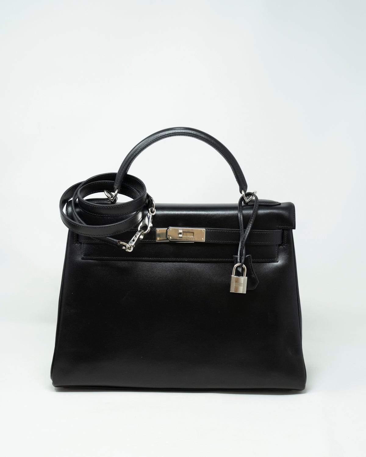 Hermès Rare Hermes Black Box Retourne Kelly 32 with PHW - ASL2285