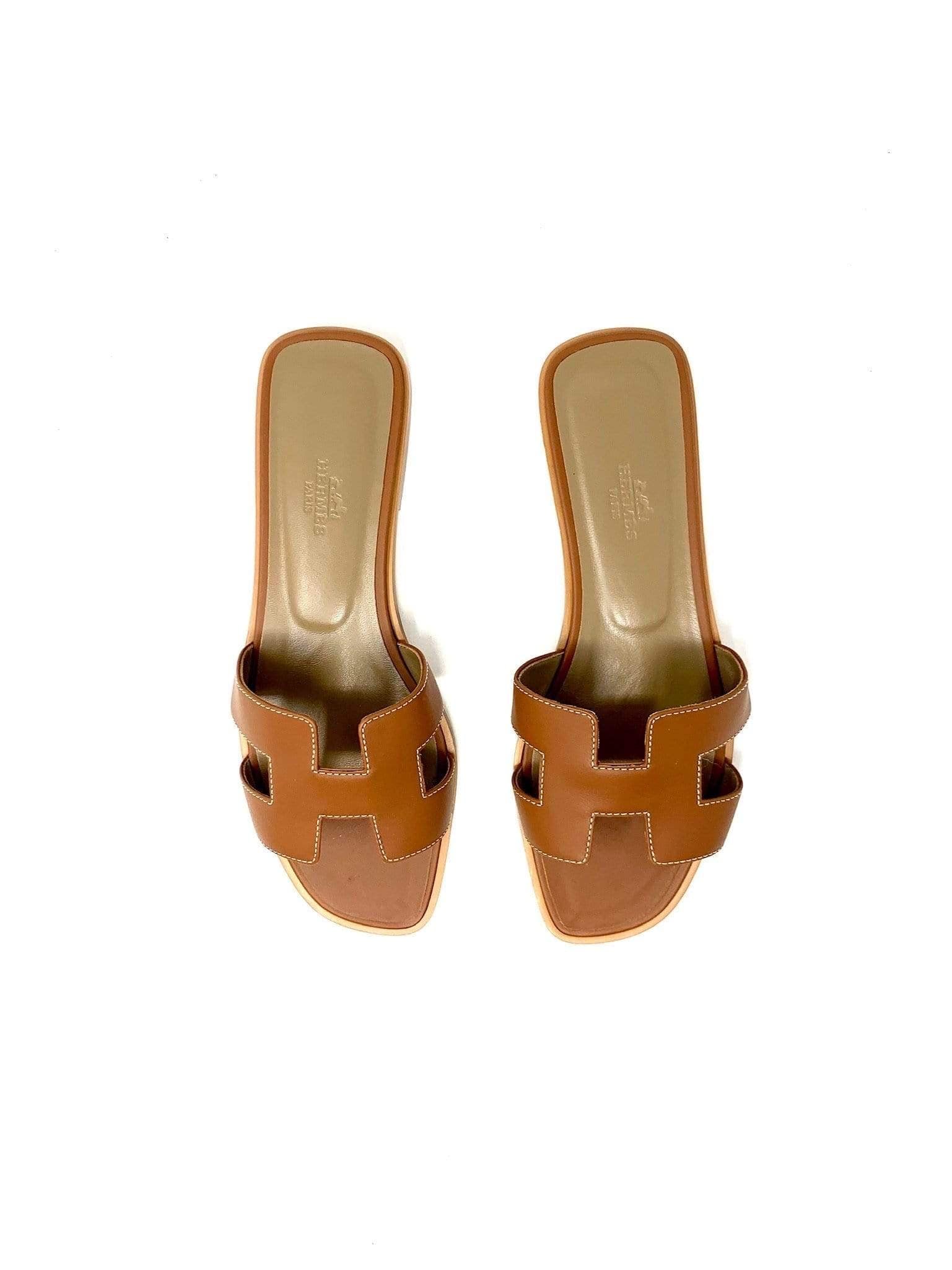 Hermès Hermès Oran Ladies Sandal Gold Piqûres Écrues