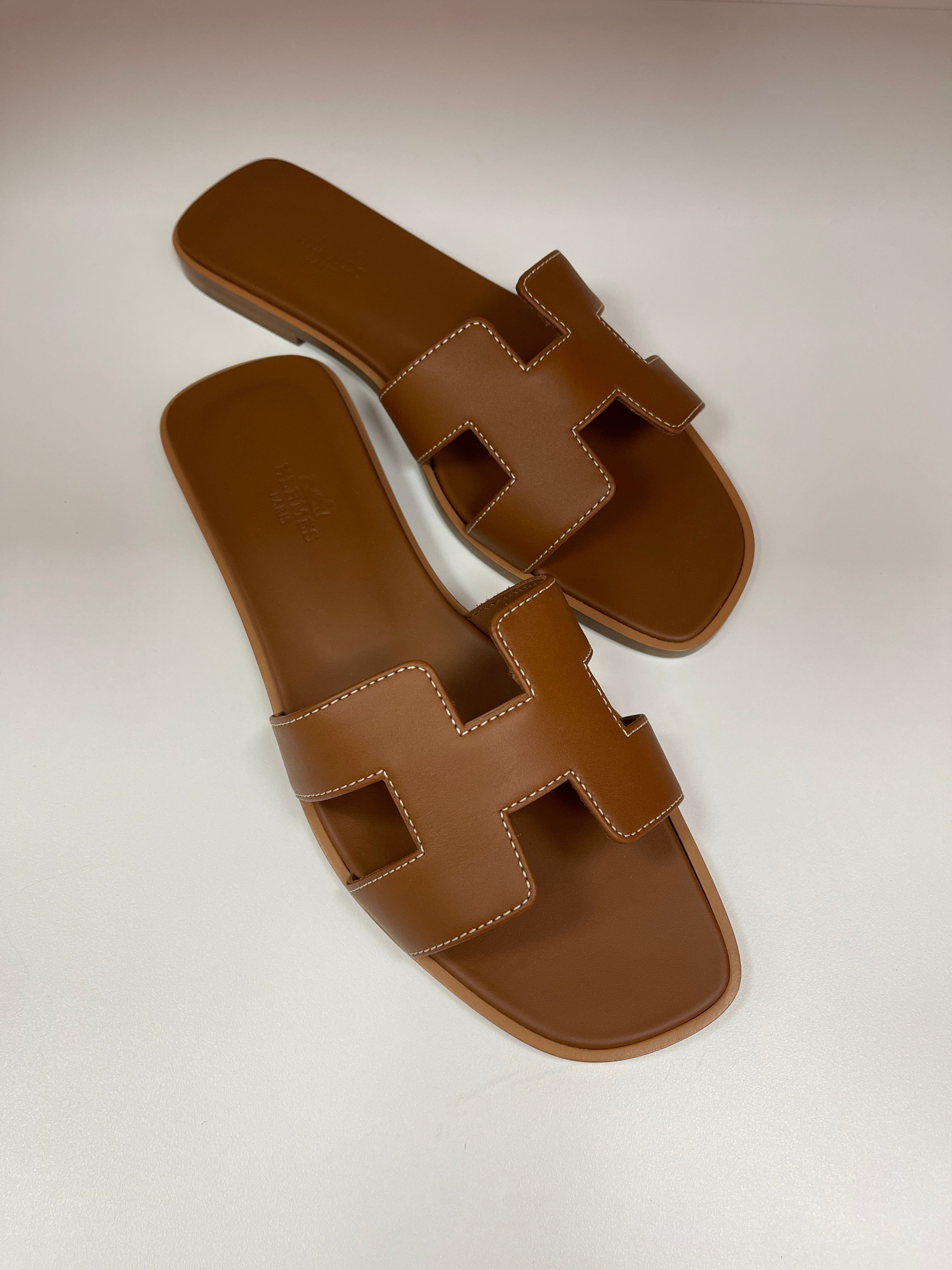 Hermès Hermes Oran Sandals - Gold 38 SKL1083