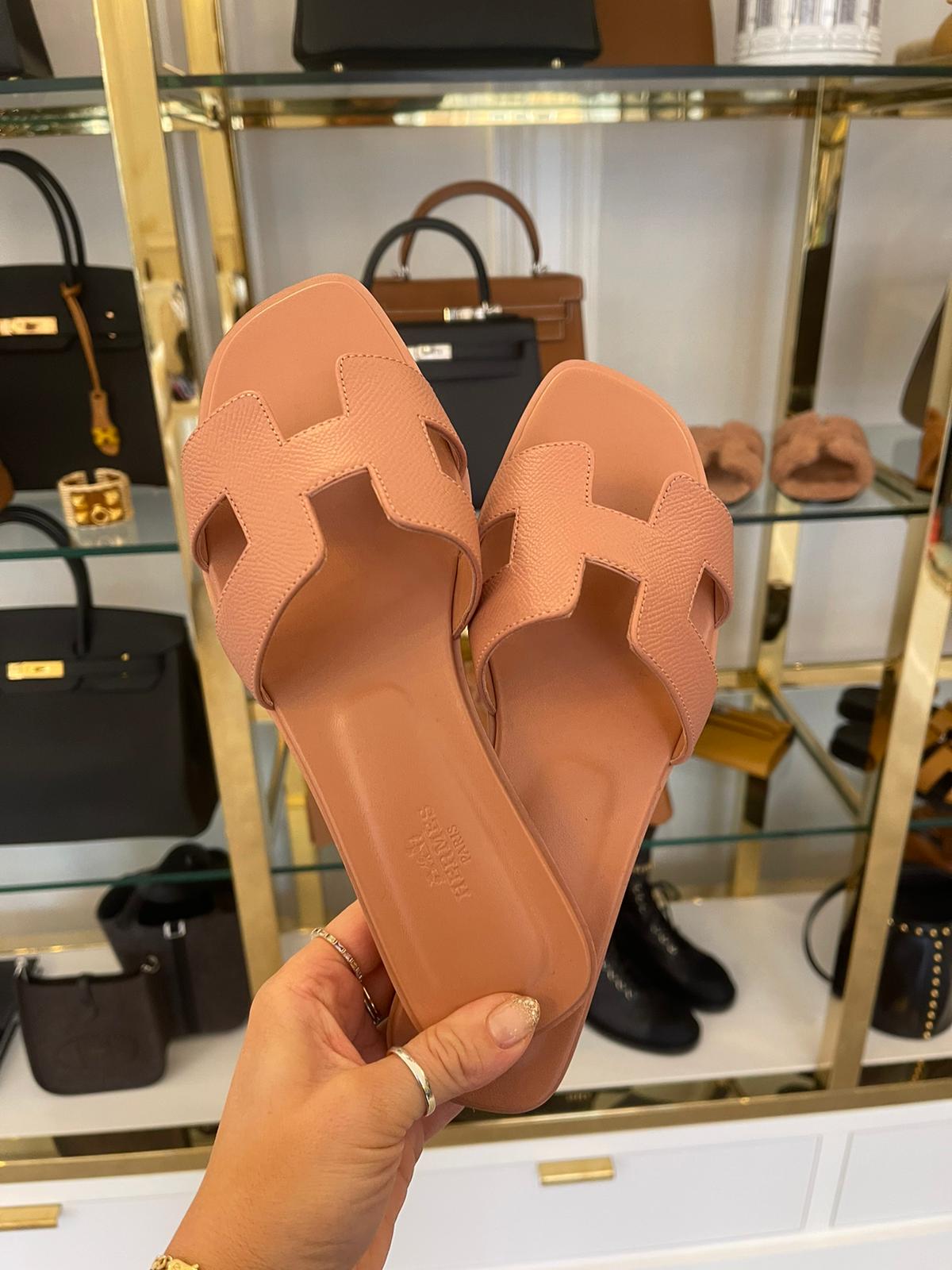 Hermès Hermes Rose Aube Oran Sandals LV-SHU-103 - AGC1095