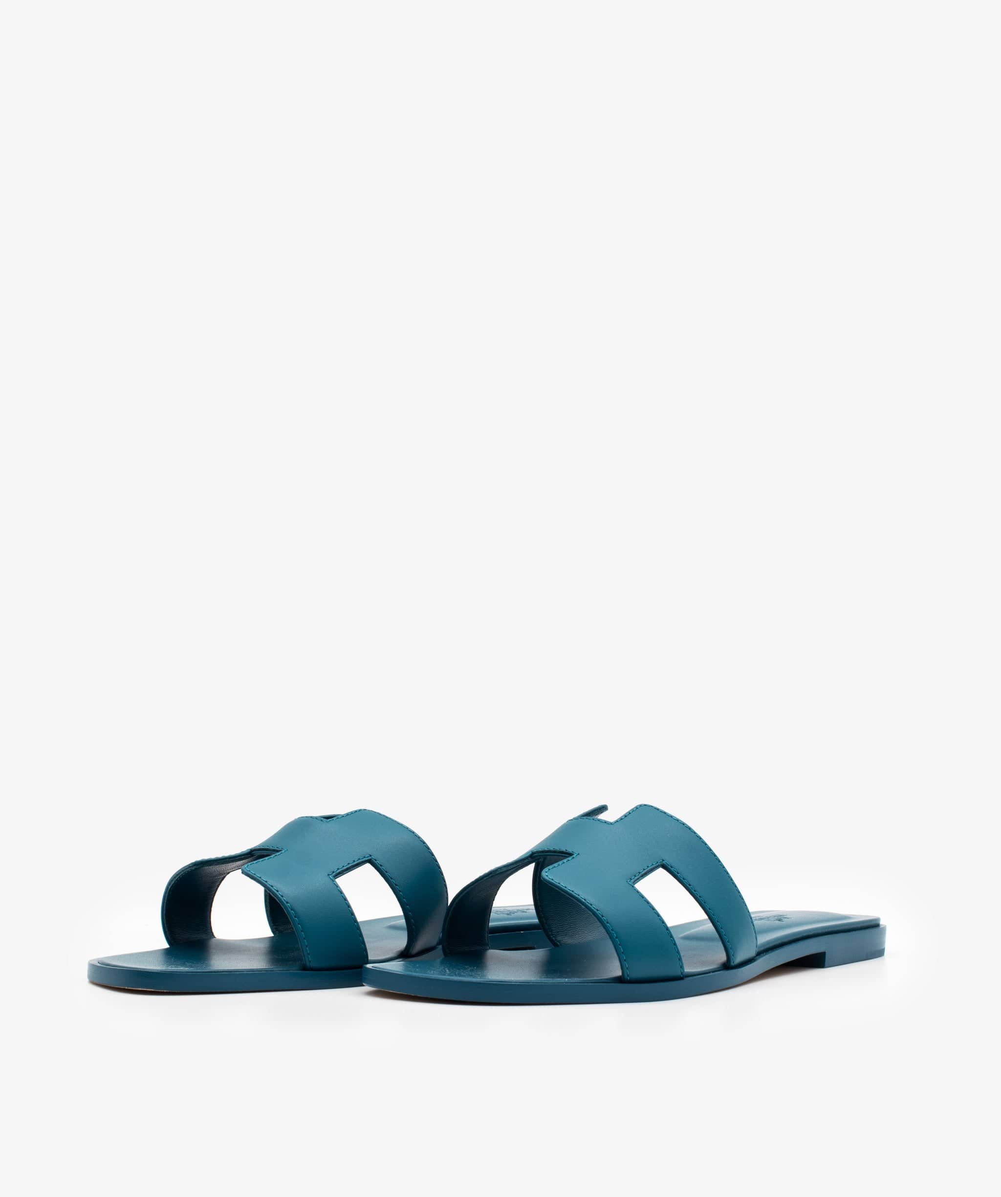 Hermès Oran Sandals, Blue Velvet, 38.5 - 01DUB101