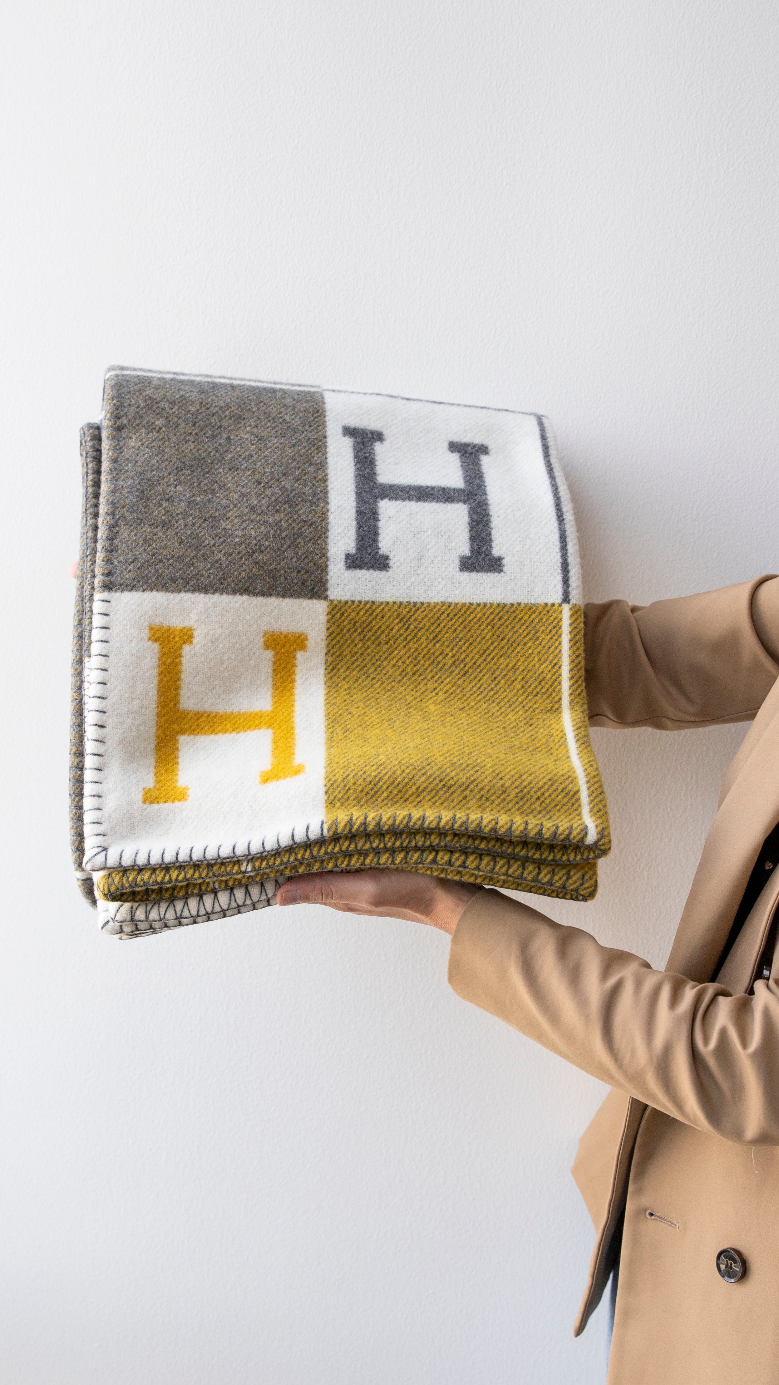 Hermès Hermes Avalon Throw Blanket (Grey / Yellow) SKL1035