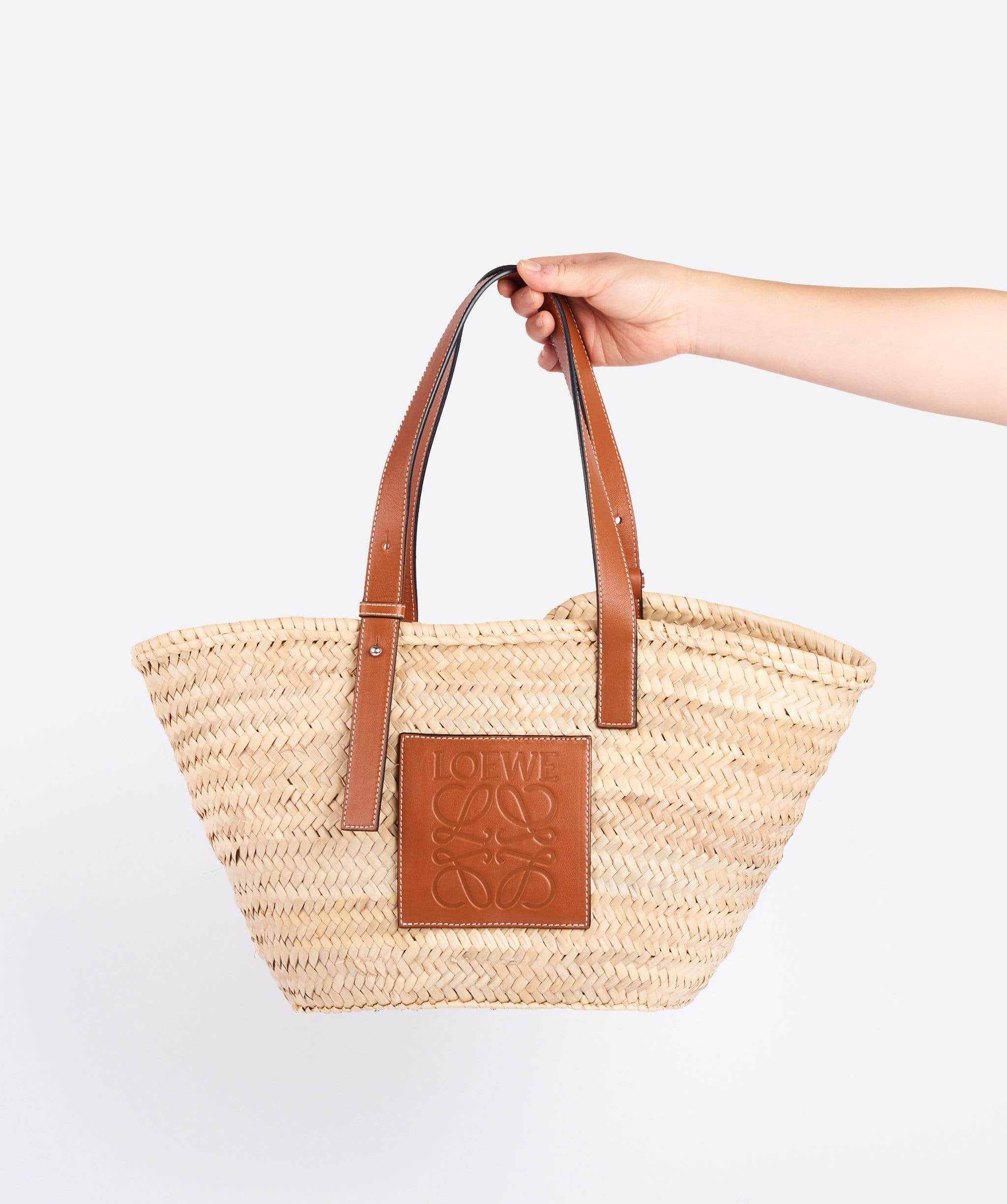 Loewe Loewe Basket bag in palm leaf and calfskin