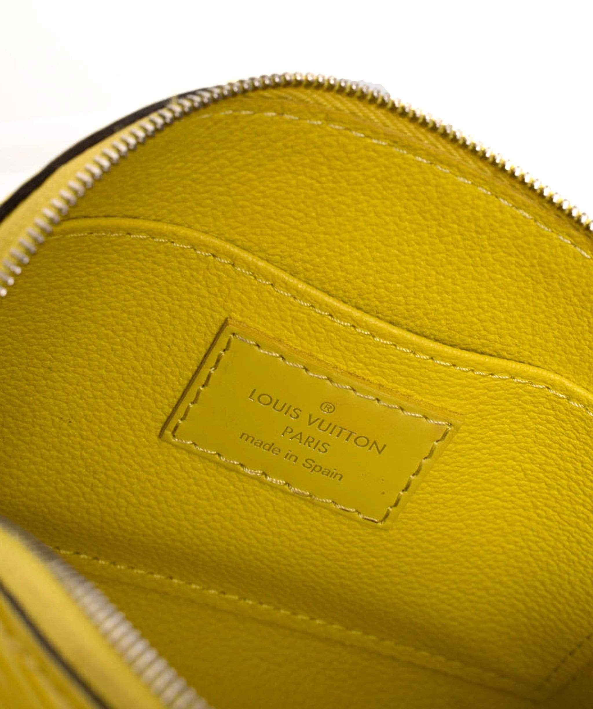 Louis Vuitton Louis Vuitton Epi Leather Yellow Pouch - ADL1514