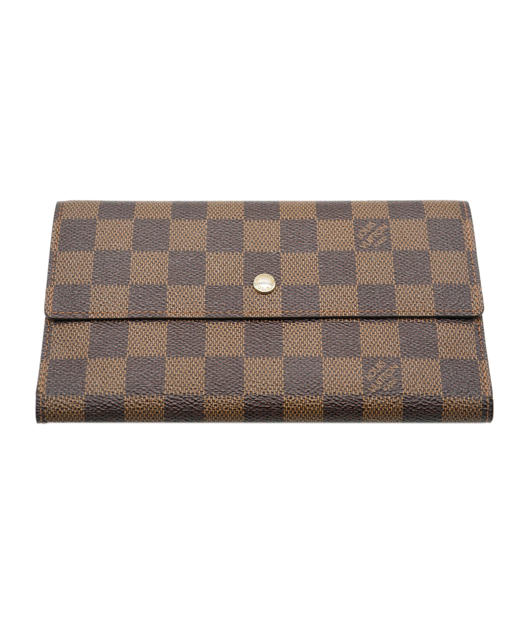 Louis Vuitton Louis Vuitton International Wallet AAW2759 - AWC2145