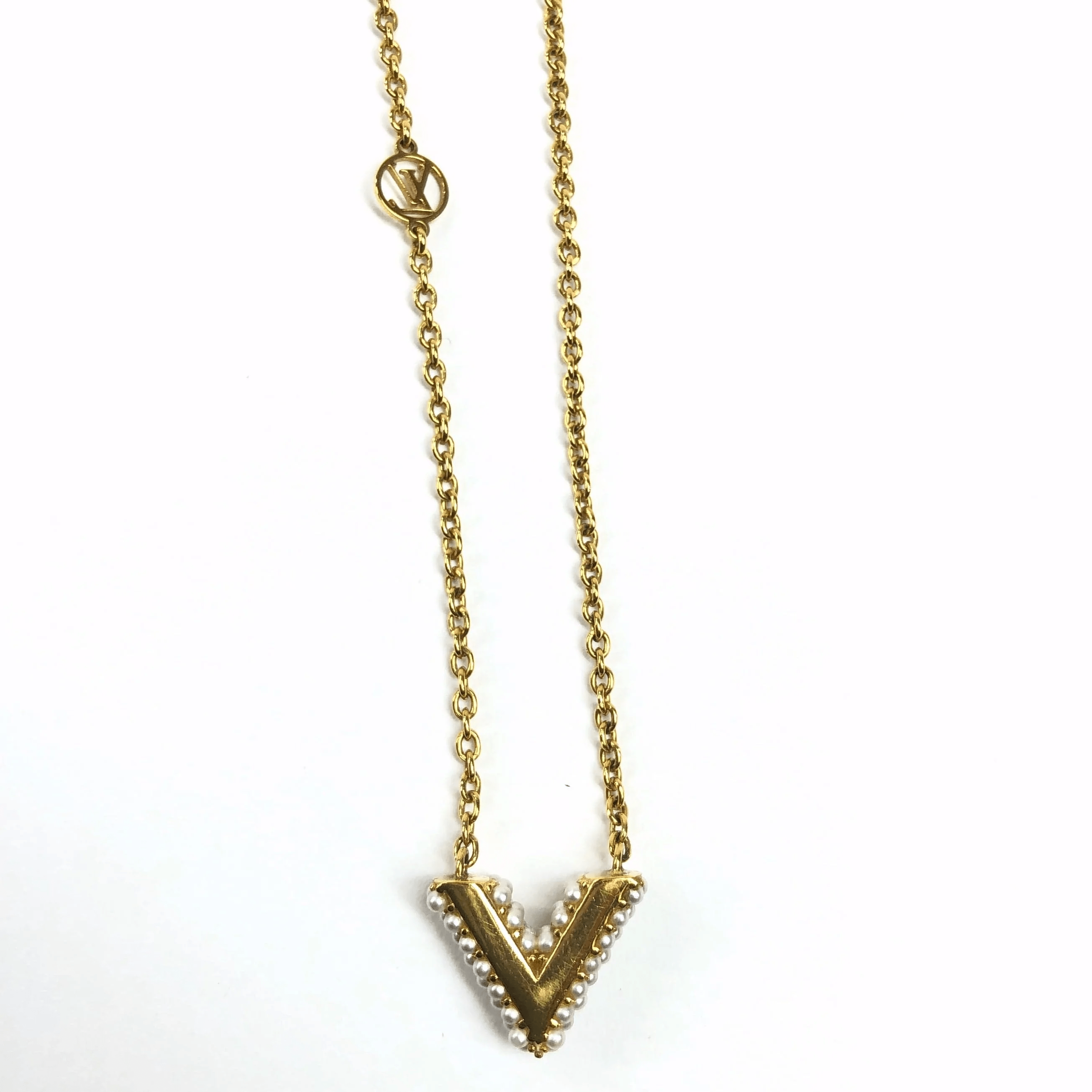 Louis Vuitton Louis Vuitton M68358 Collier Essential V Va1200 Necklace Gp X Fake Pearl Gold Rubbed, Dullness PXL2515