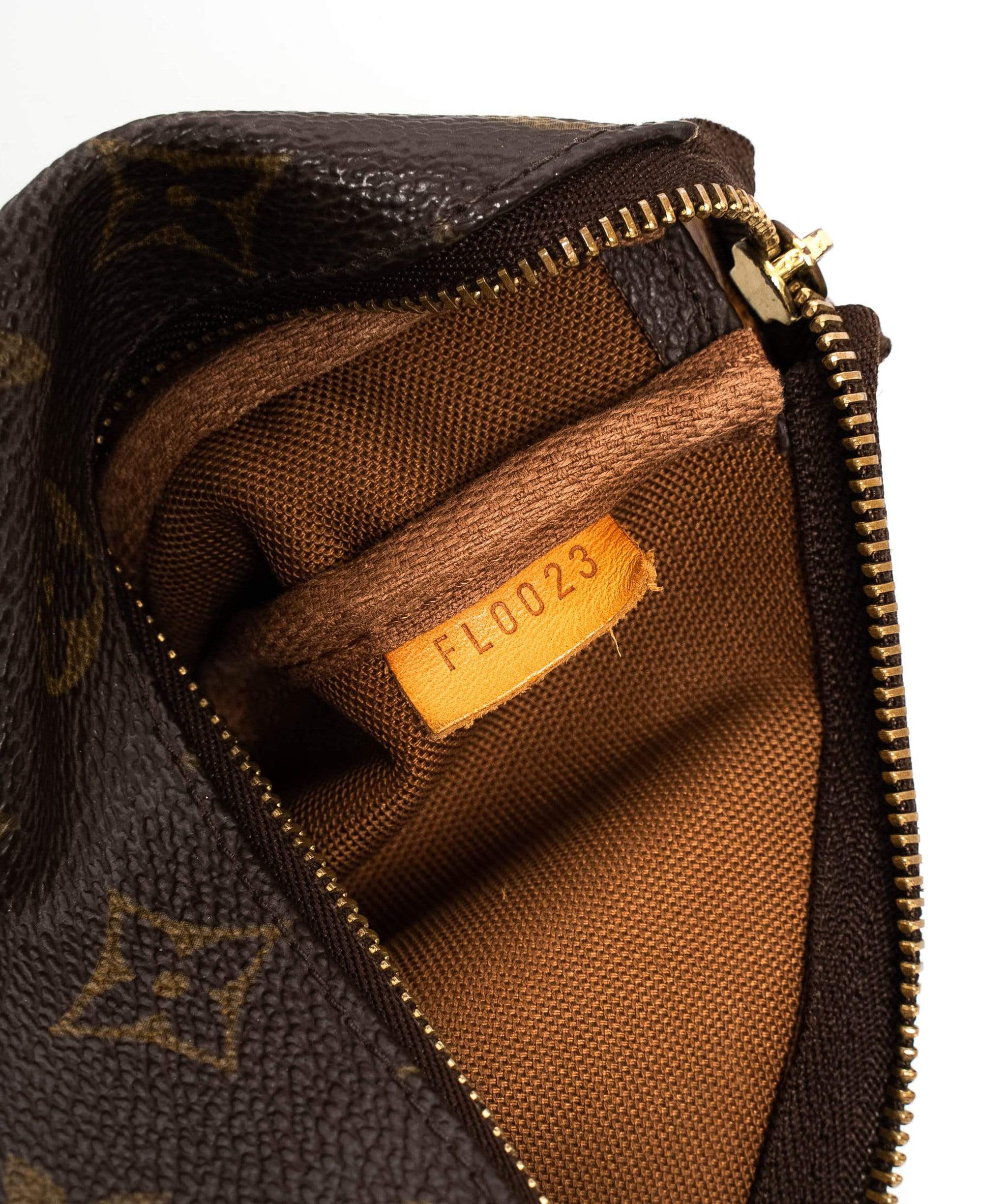 Louis Vuitton LOUIS VUITTON Monogram Mini Micro Pochette Bag  - AWL1798