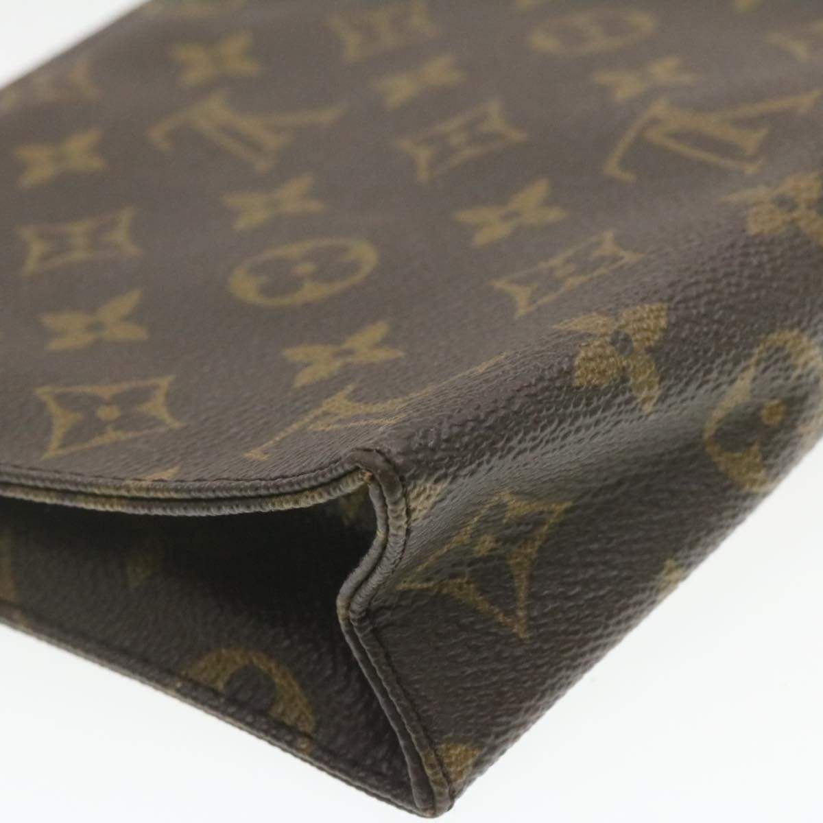 Louis Vuitton Louis Vuitton Monogram Poche Toilette 19