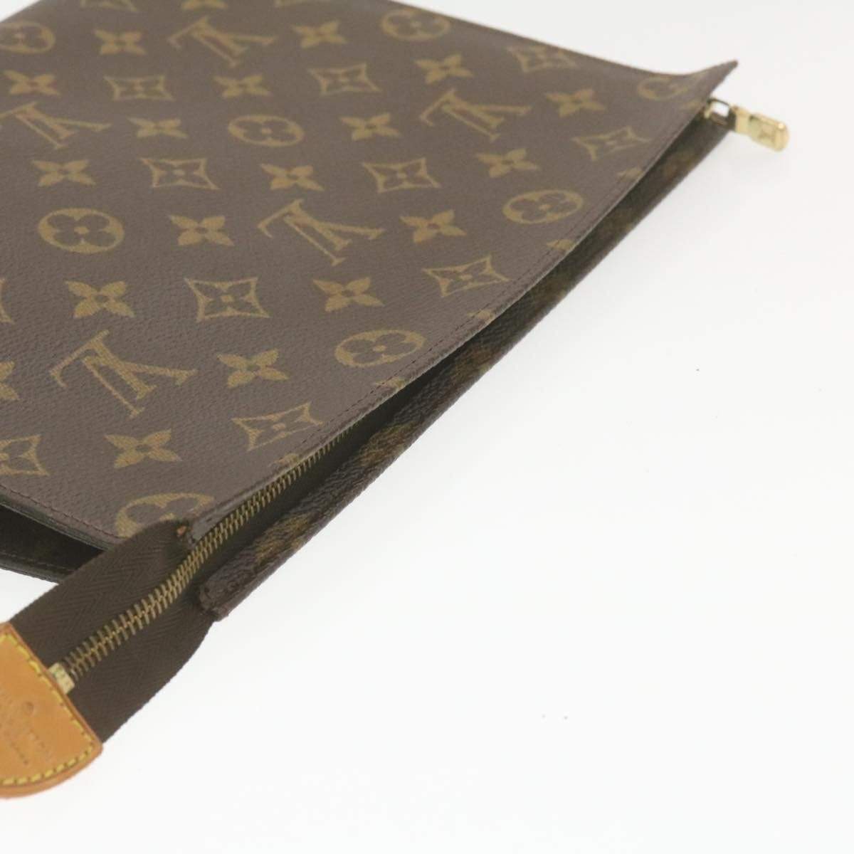 Louis Vuitton LOUIS VUITTON Monogram Poche Toilette 26 Pouch 8909AN