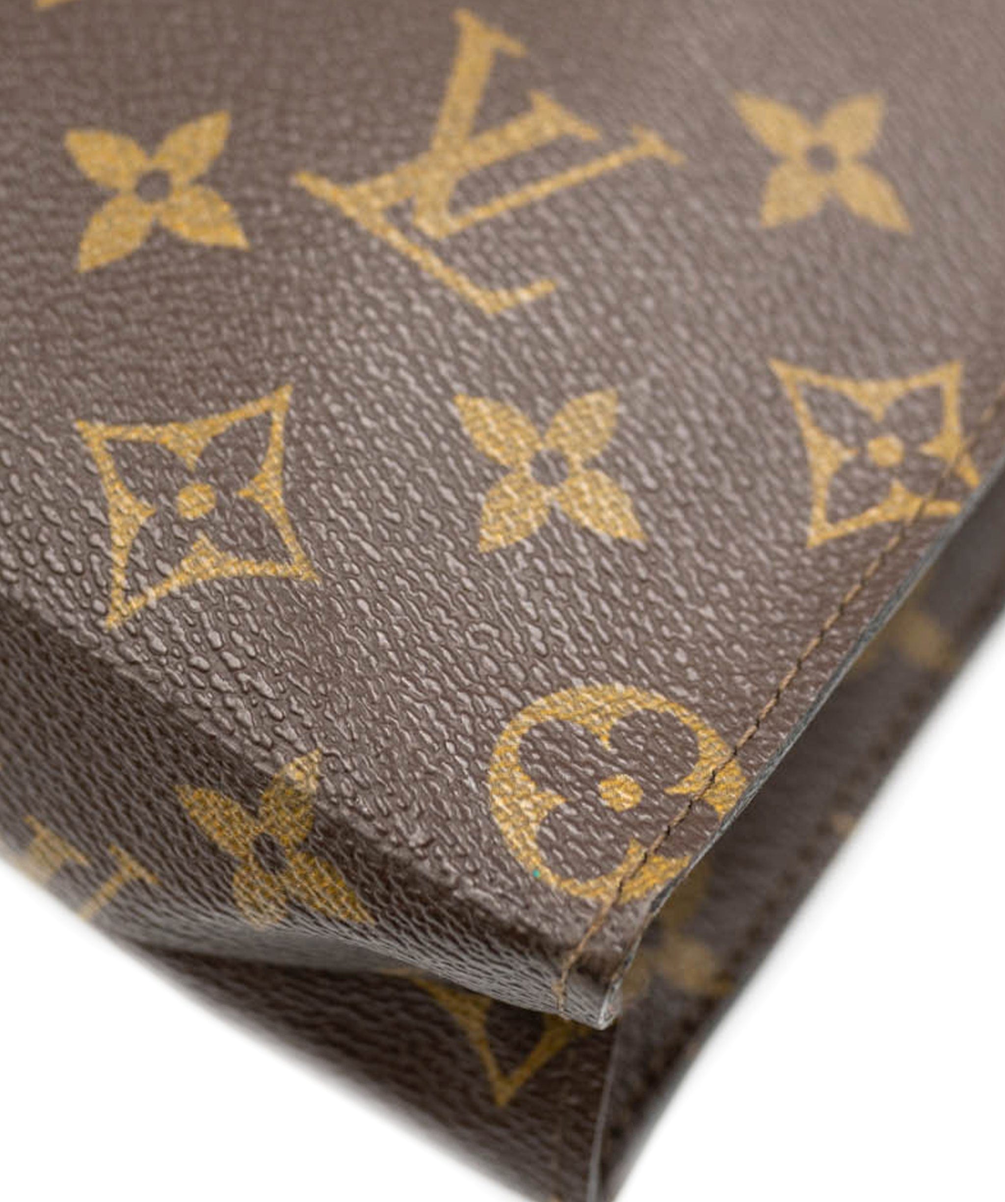 Louis Vuitton LOUIS VUITTON Monogram Poche Toilette Pouch - AWL3653