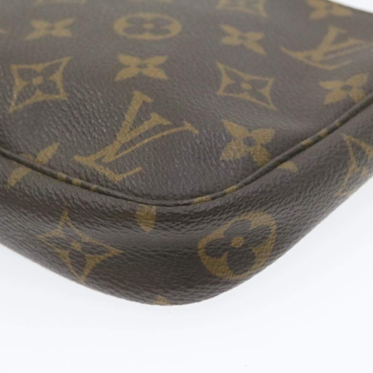 Louis Vuitton Louis Vuitton Monogram Pochette Accessoires MW2295