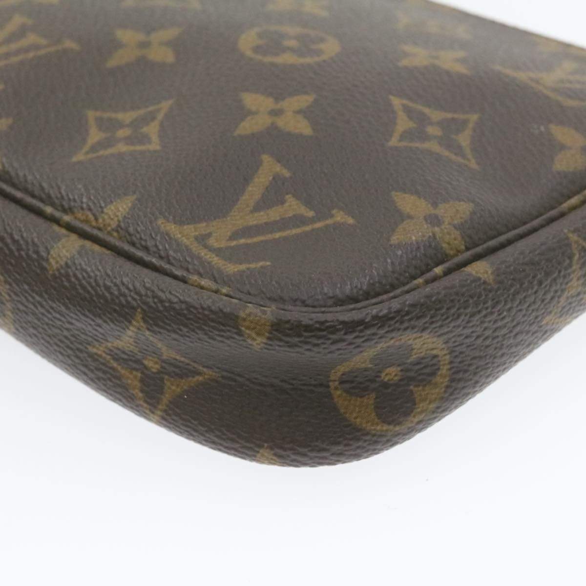 Louis Vuitton Louis Vuitton Monogram Pochette Accessoires MW2295