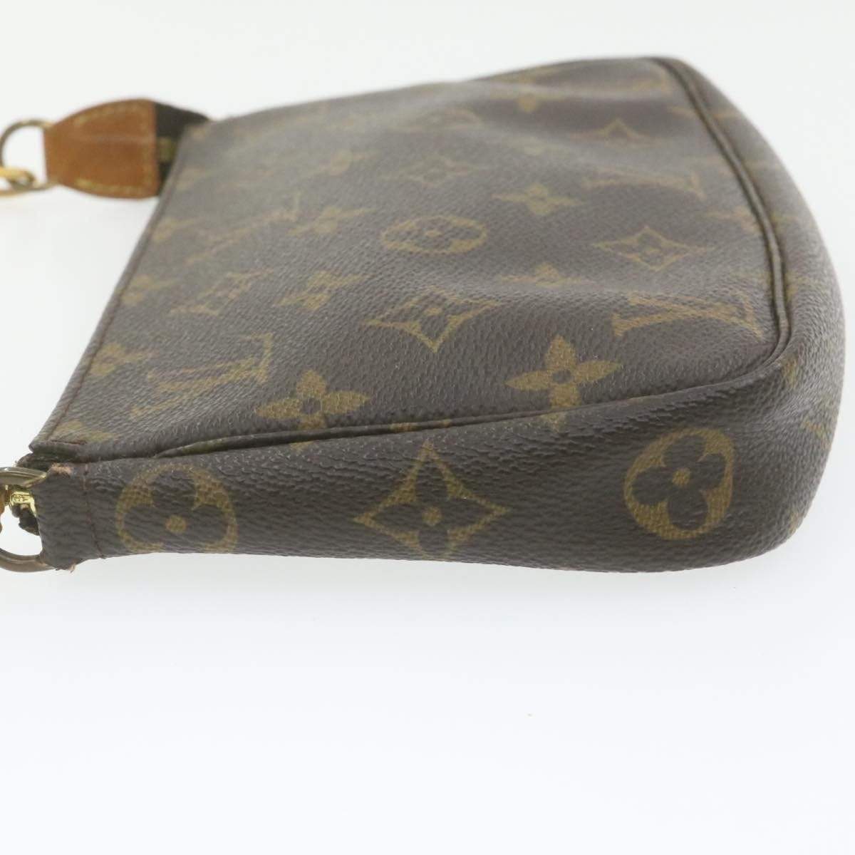 Louis Vuitton Louis Vuitton Monogram Pochette Accessoires MW2296