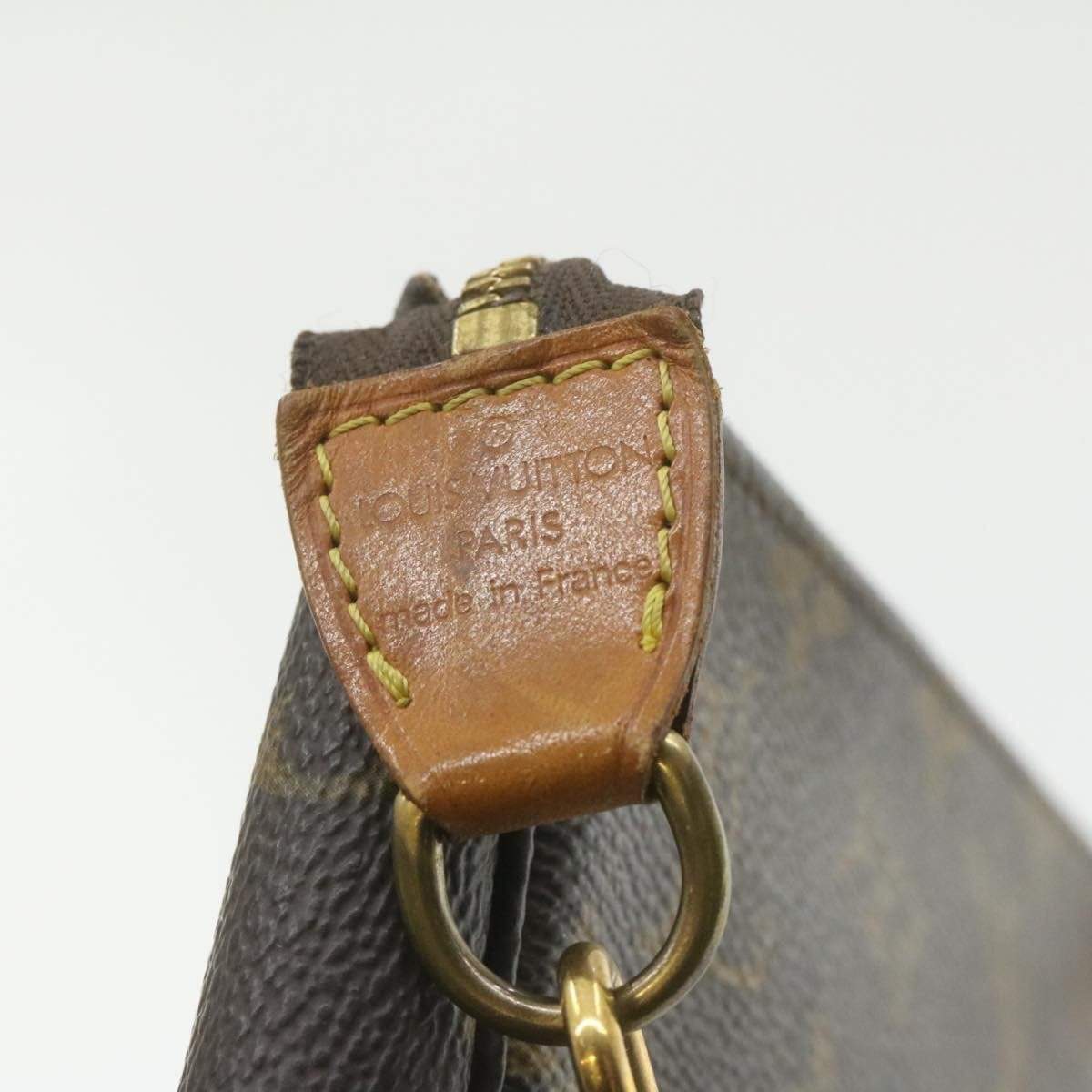 Louis Vuitton Louis Vuitton Monogram Pochette Accessoires MW2296