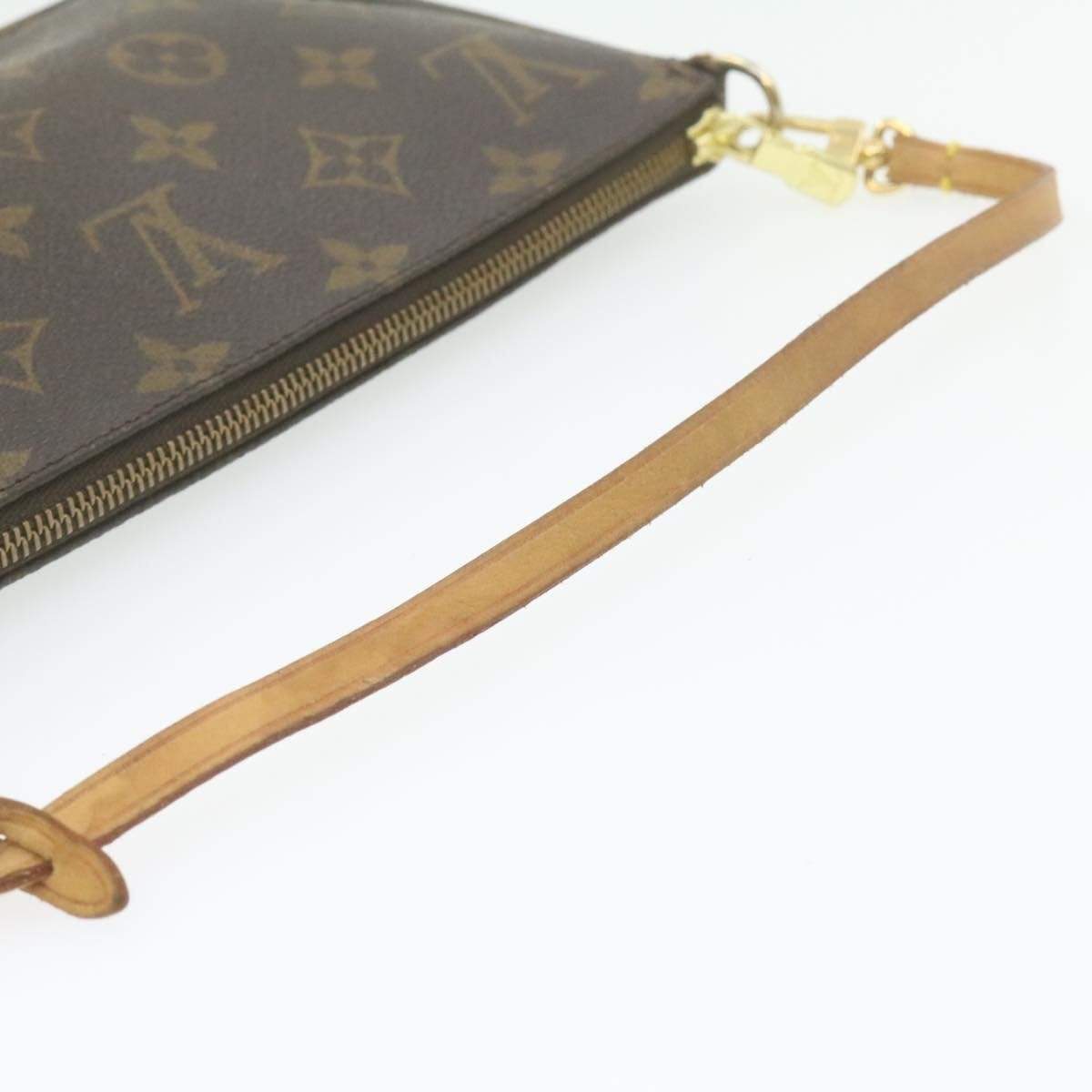 Louis Vuitton Louis Vuitton Monogram Pochette Accessoires MW2298