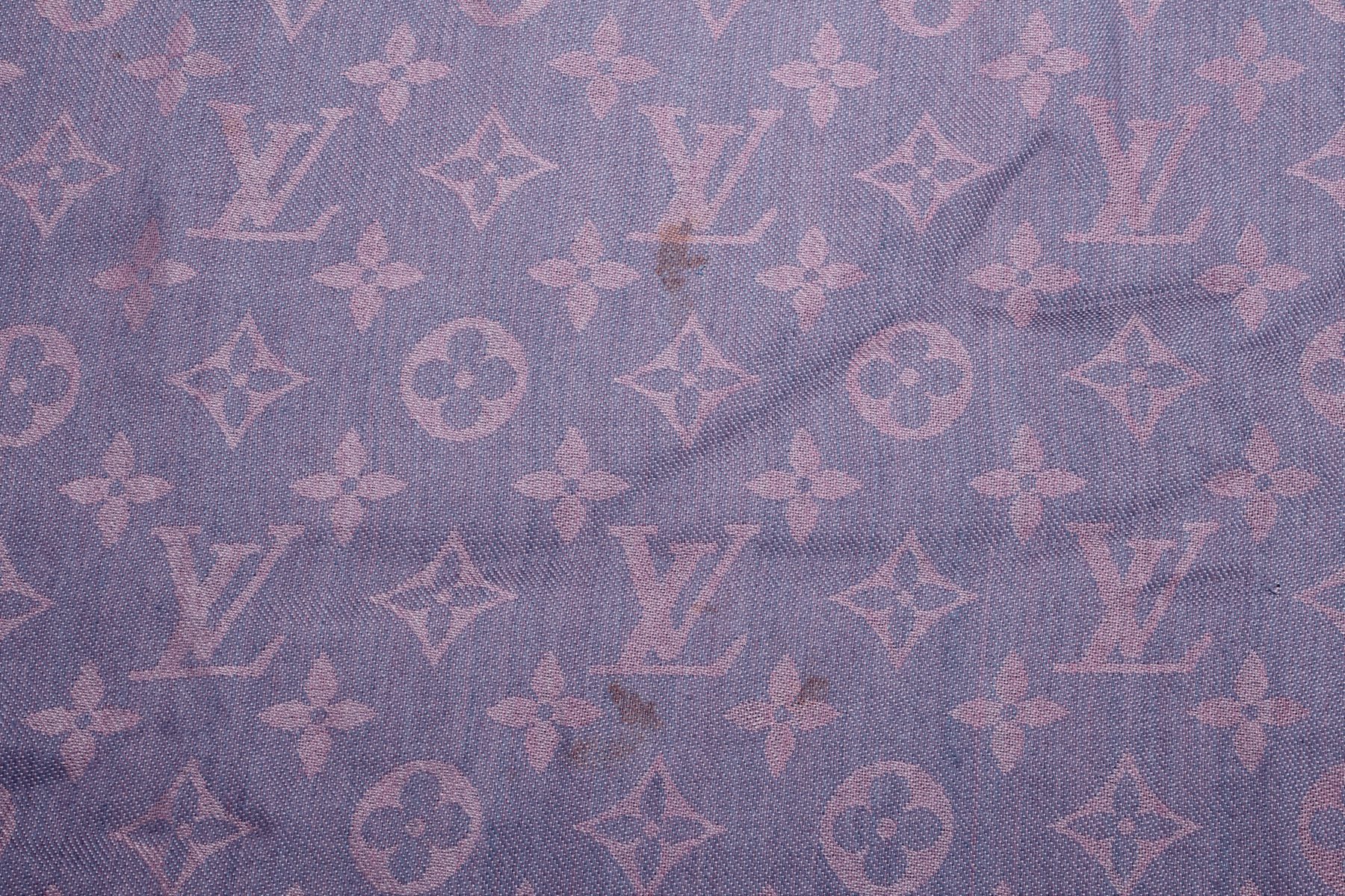 Louis Vuitton Louis Vuitton Monogram Shawl MW2851