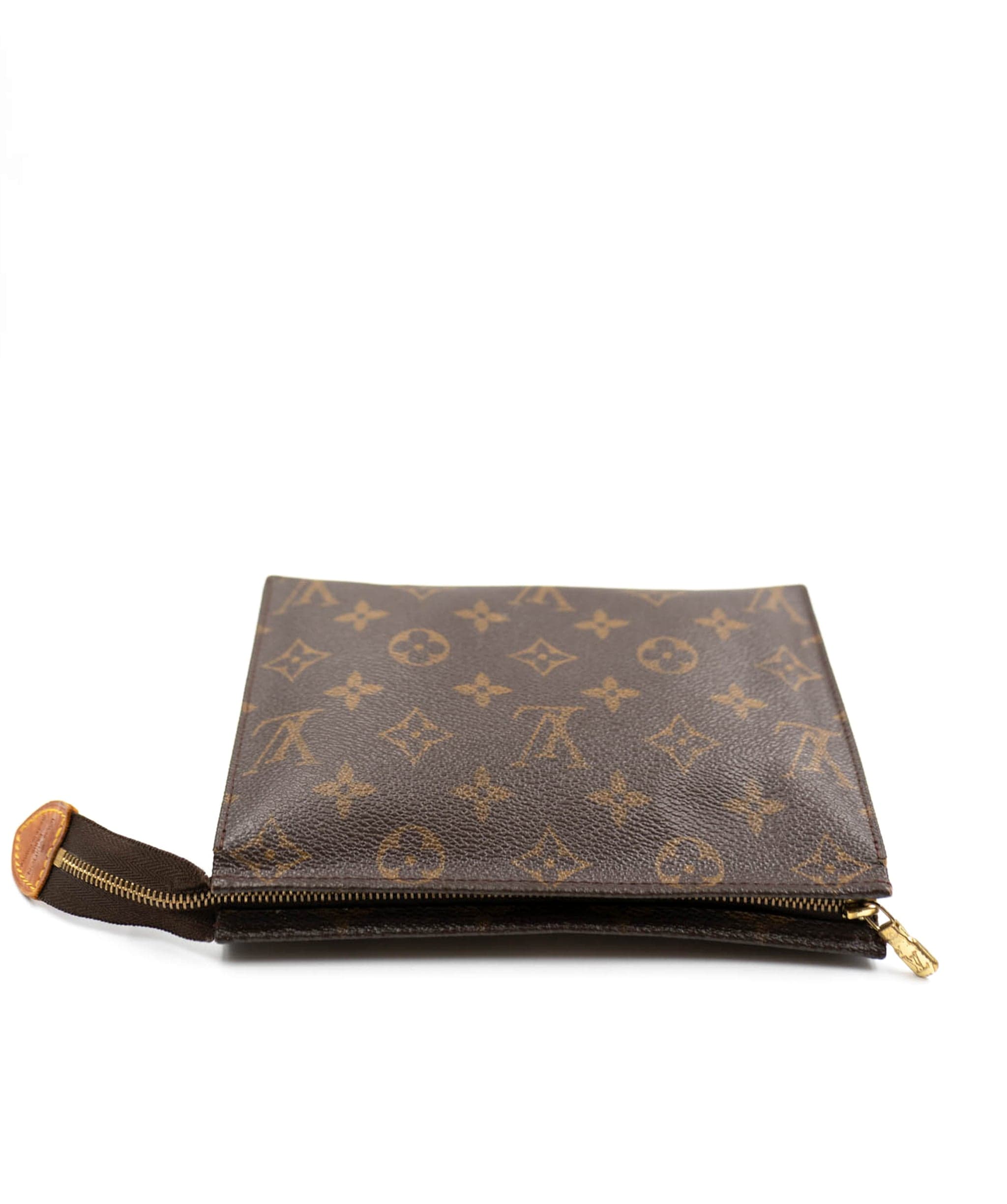 Louis Vuitton Louis Vuitton Monogram Toiletry 19 AGL2342