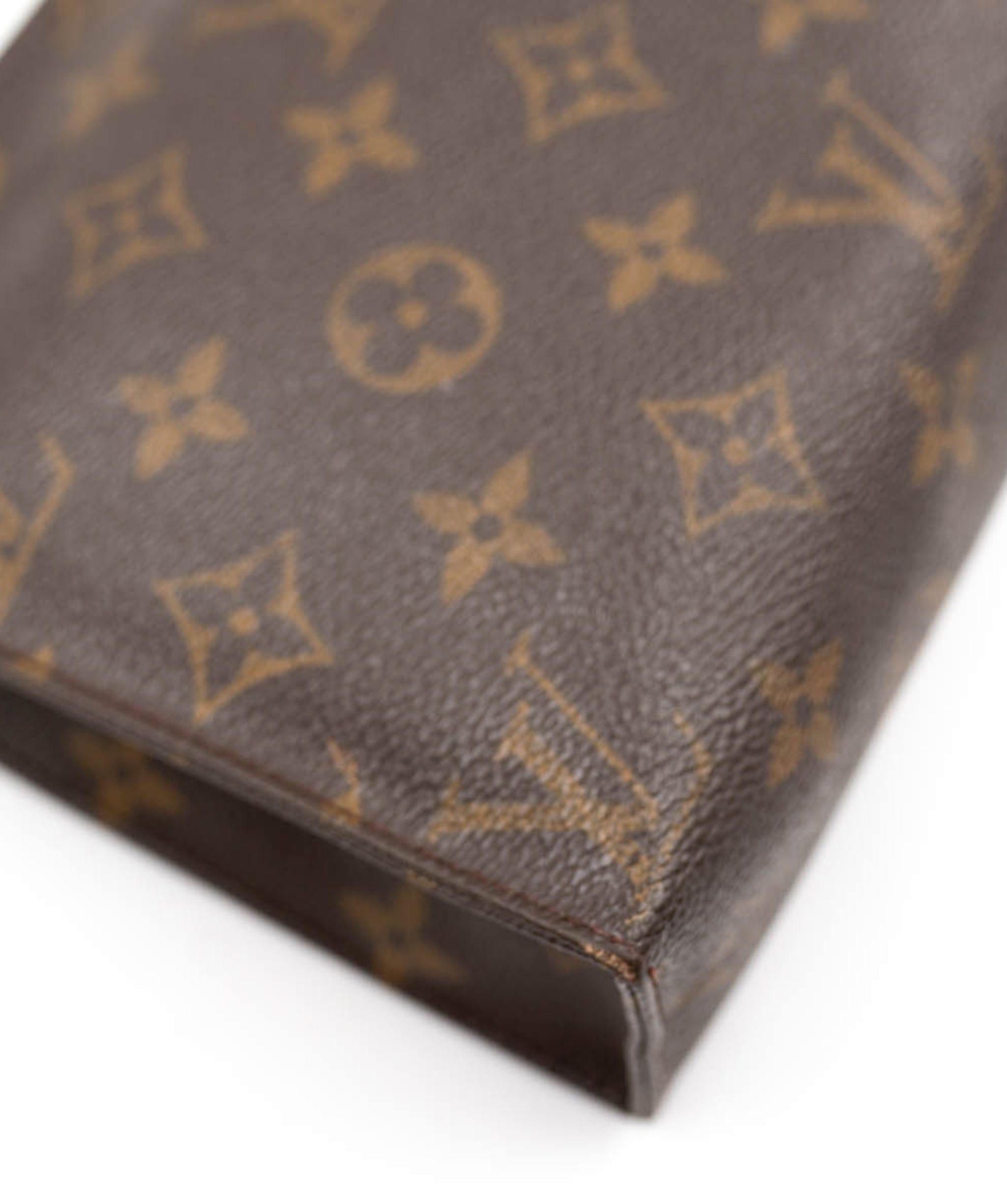 Louis Vuitton Louis Vuitton Monogram Toiletry 19 AGL2342