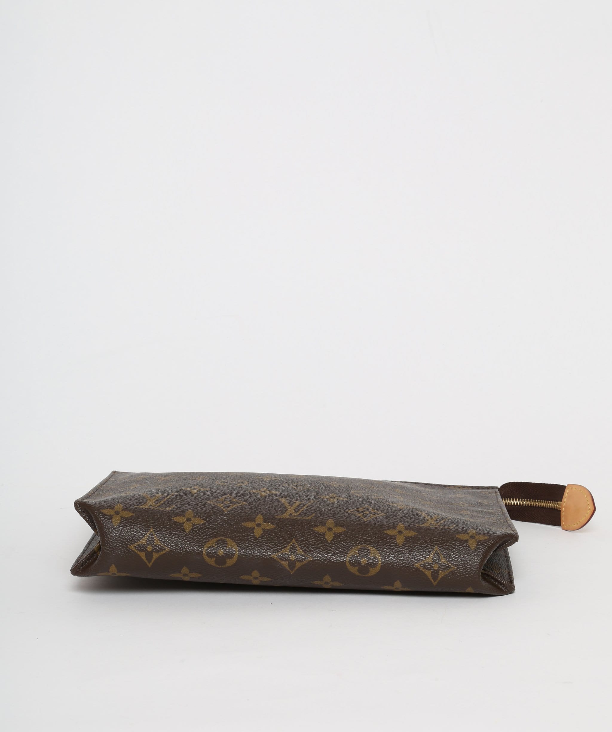 Louis Vuitton Louis Vuitton Monogram Toiletry Pouch 26