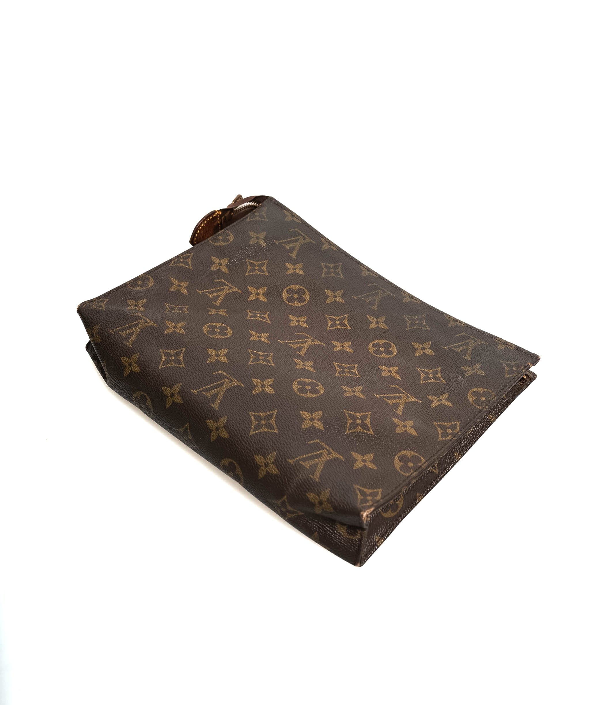 Louis Vuitton LOUIS VUITTON Monogram Toiletry Pouch 26 - AWL1913