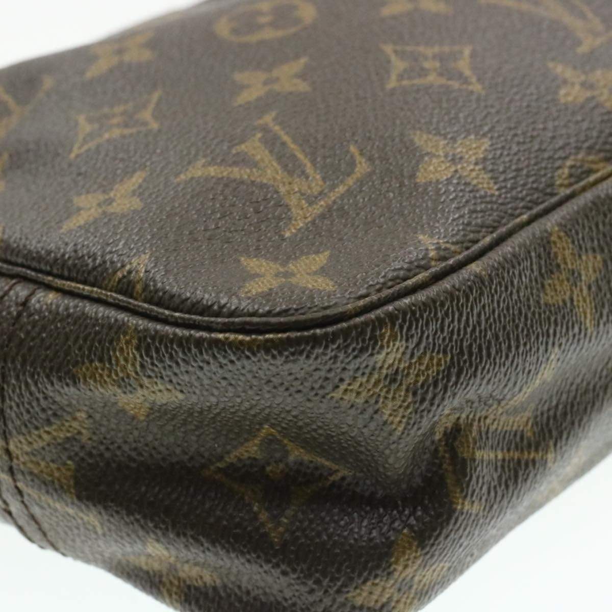 Louis Vuitton LOUIS VUITTON Monogram Trousse Toilette 23 Clutch Bag