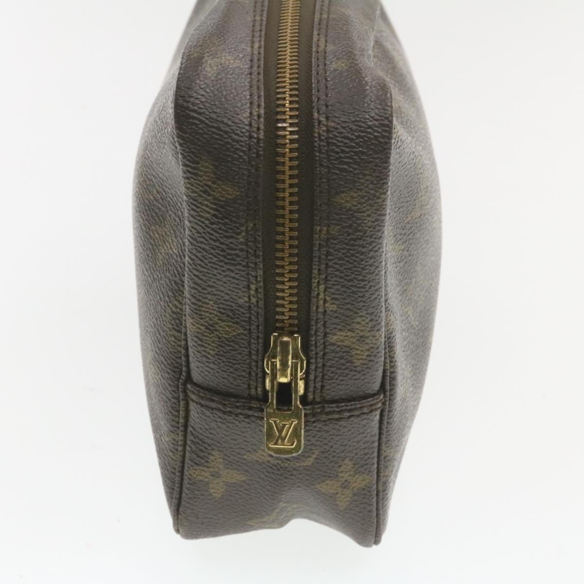 Louis Vuitton LOUIS VUITTON Monogram Trousse Toilette 23 Clutch Bag 864TH