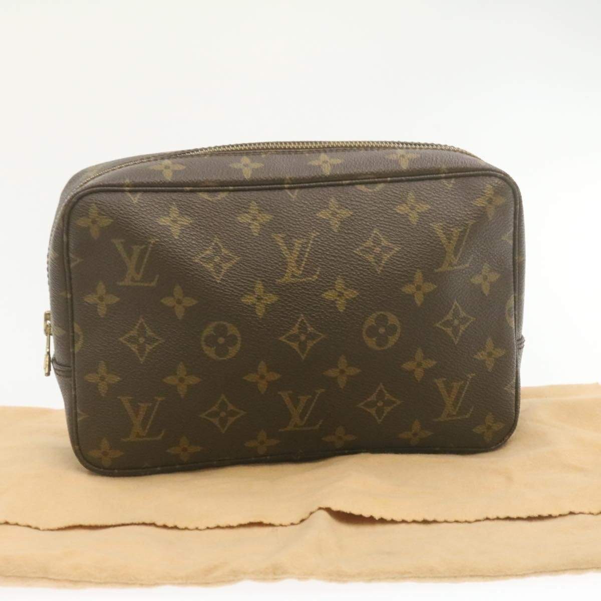 Louis Vuitton LOUIS VUITTON Monogram Trousse Toilette 23 Clutch Bag AWL1041