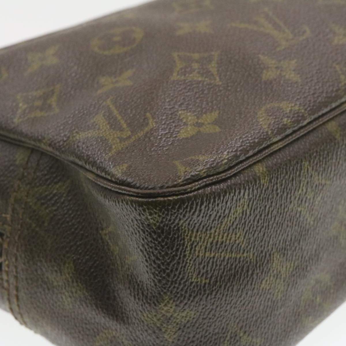 Louis Vuitton LOUIS VUITTON Monogram Trousse Toilette 28 Clutch Bag