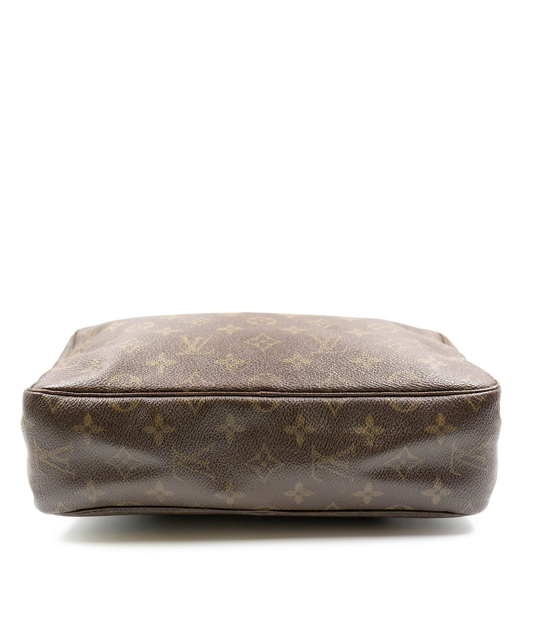 Louis Vuitton LOUIS VUITTON Monogram Trousse Toilette 28 Clutch Bag - AWL3497