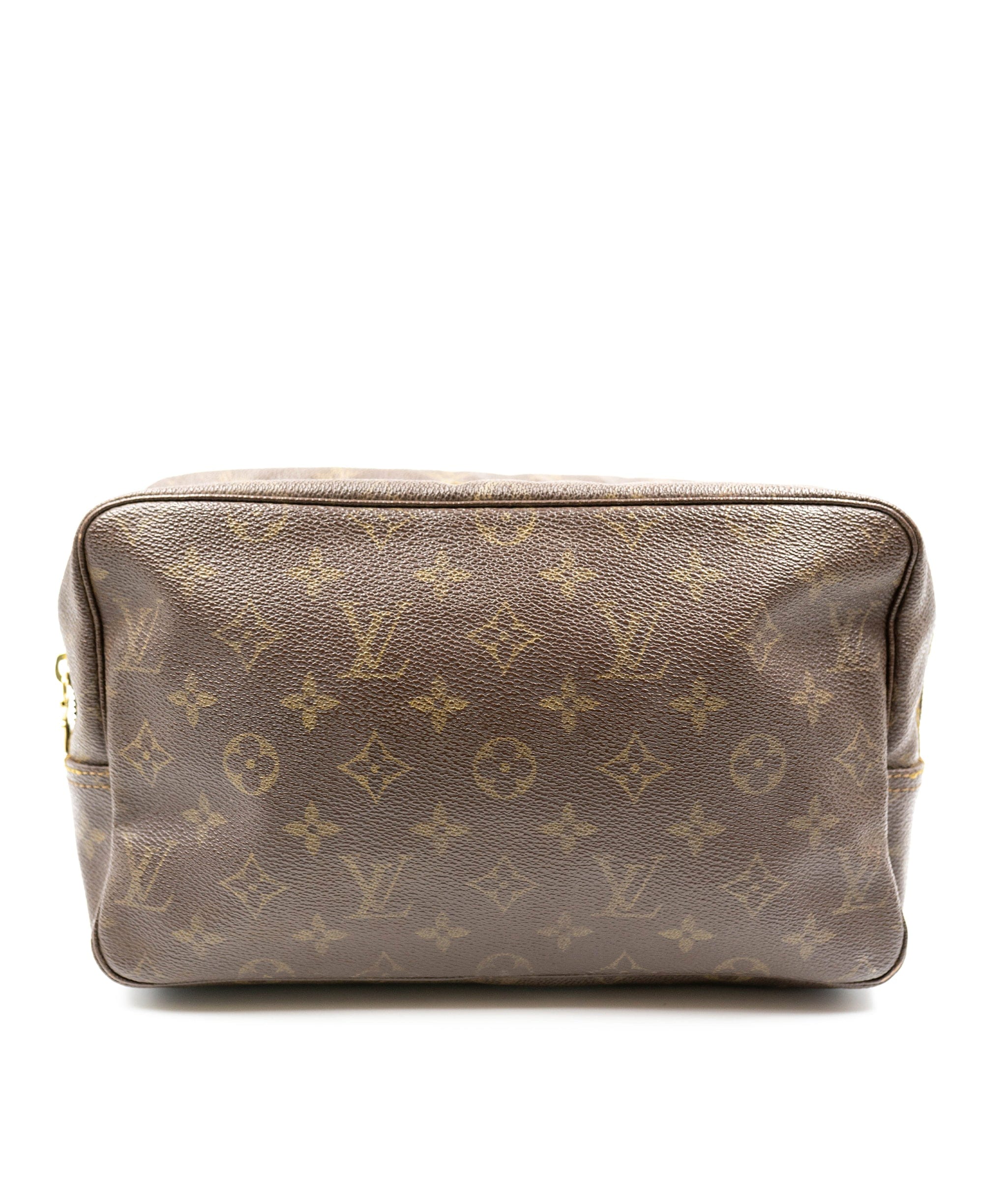 Louis Vuitton LOUIS VUITTON Monogram Trousse Toilette 28 Clutch Bag - AWL3497