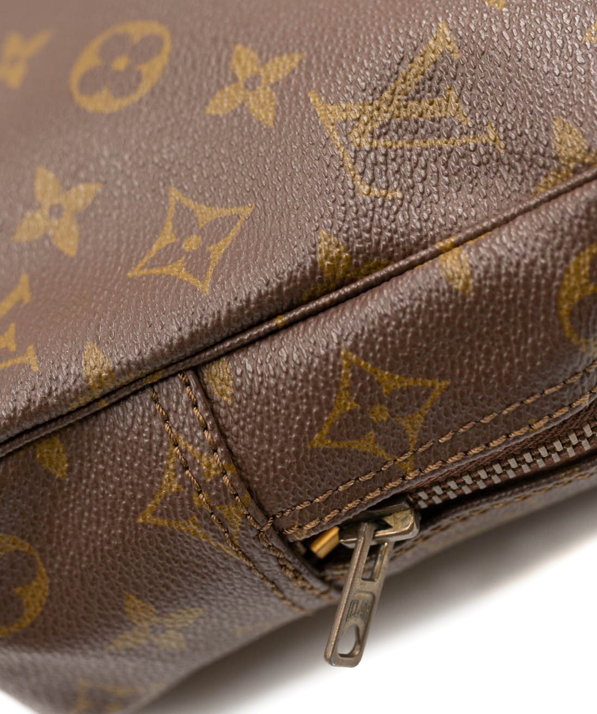 Louis Vuitton LOUIS VUITTON Monogram Trousse Toilette  Bag - AWL3645