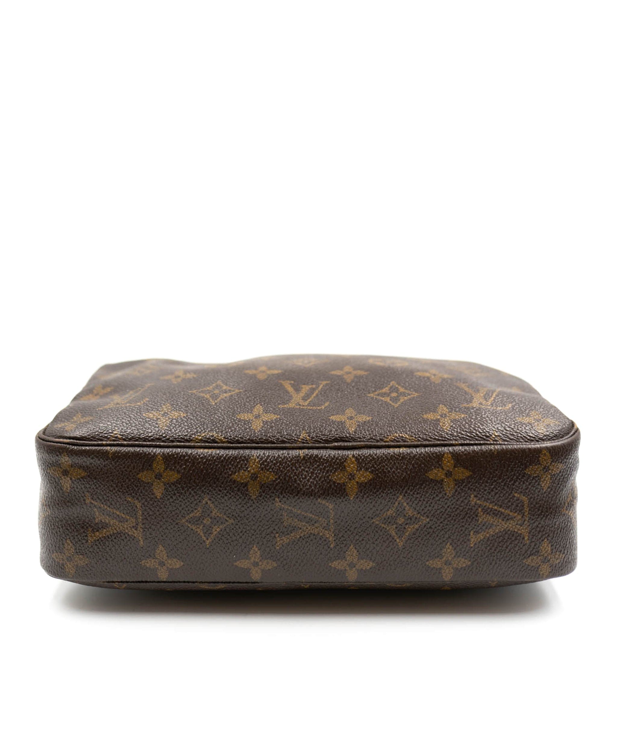 Louis Vuitton LOUIS VUITTON Monogram Trousse Toilette Bag AWL3647