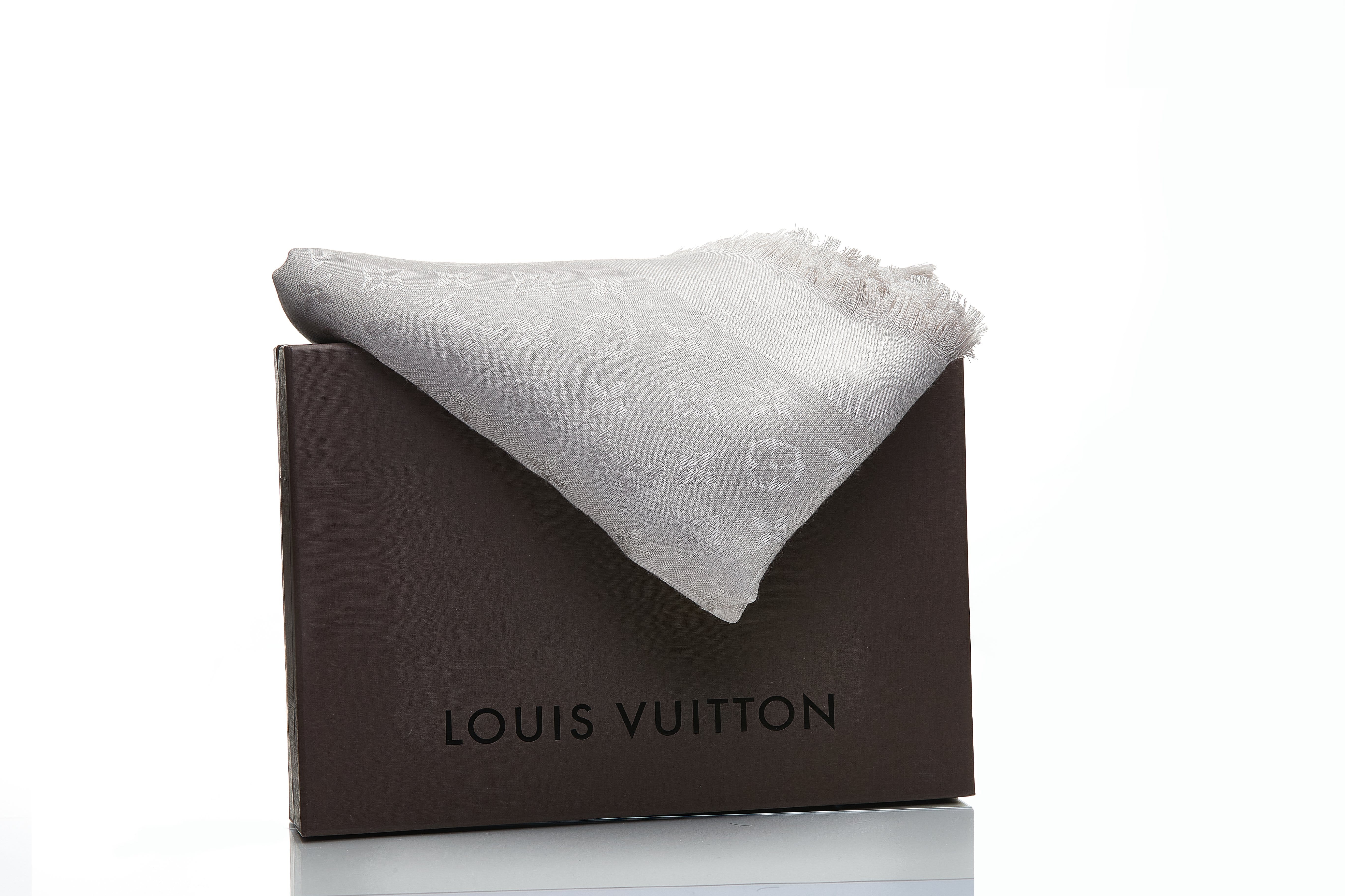 Louis Vuitton Louis Vuitton Shawl