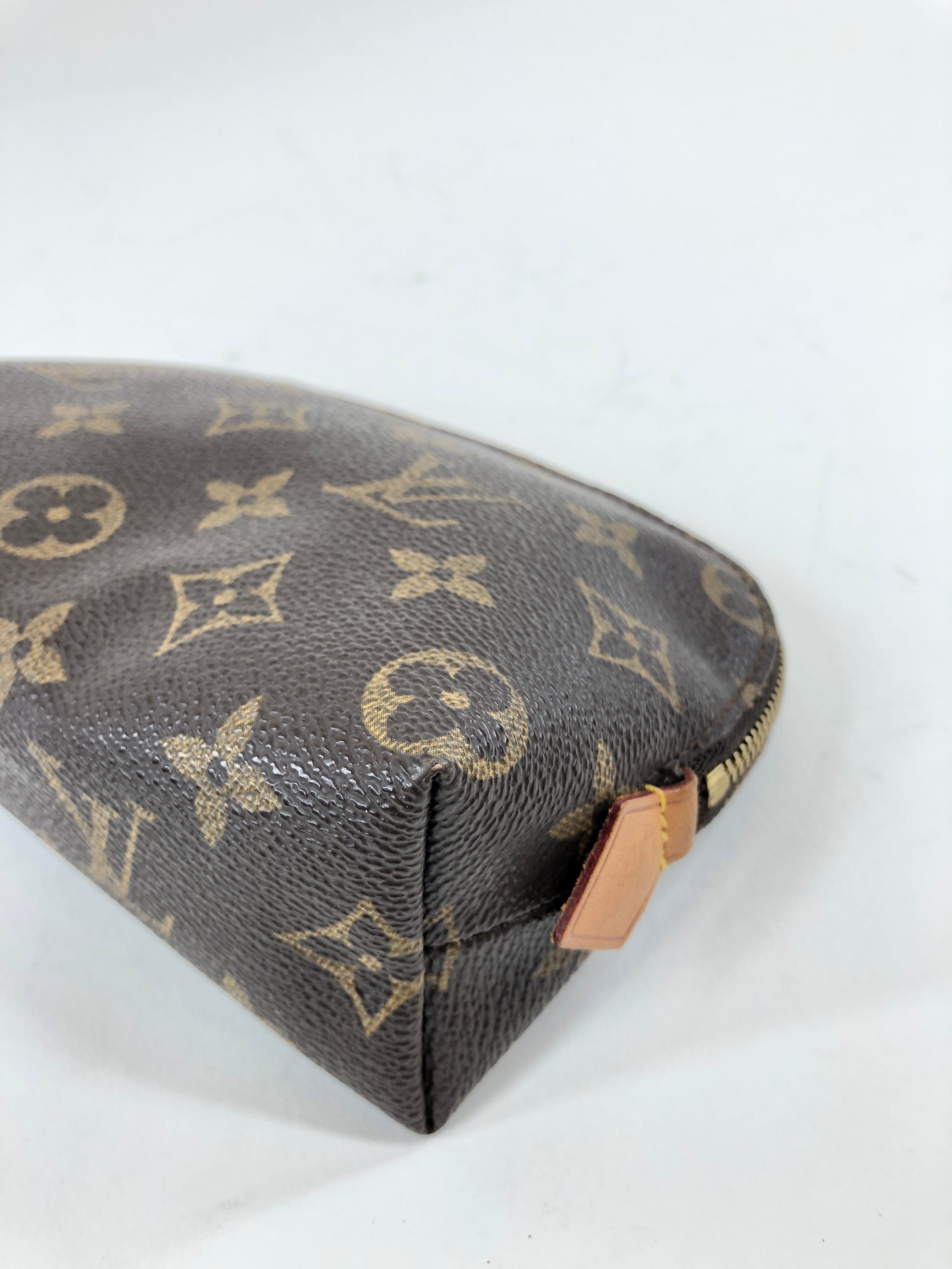 Louis Vuitton M47515 Damier Pochette Cosmetics PXL1190