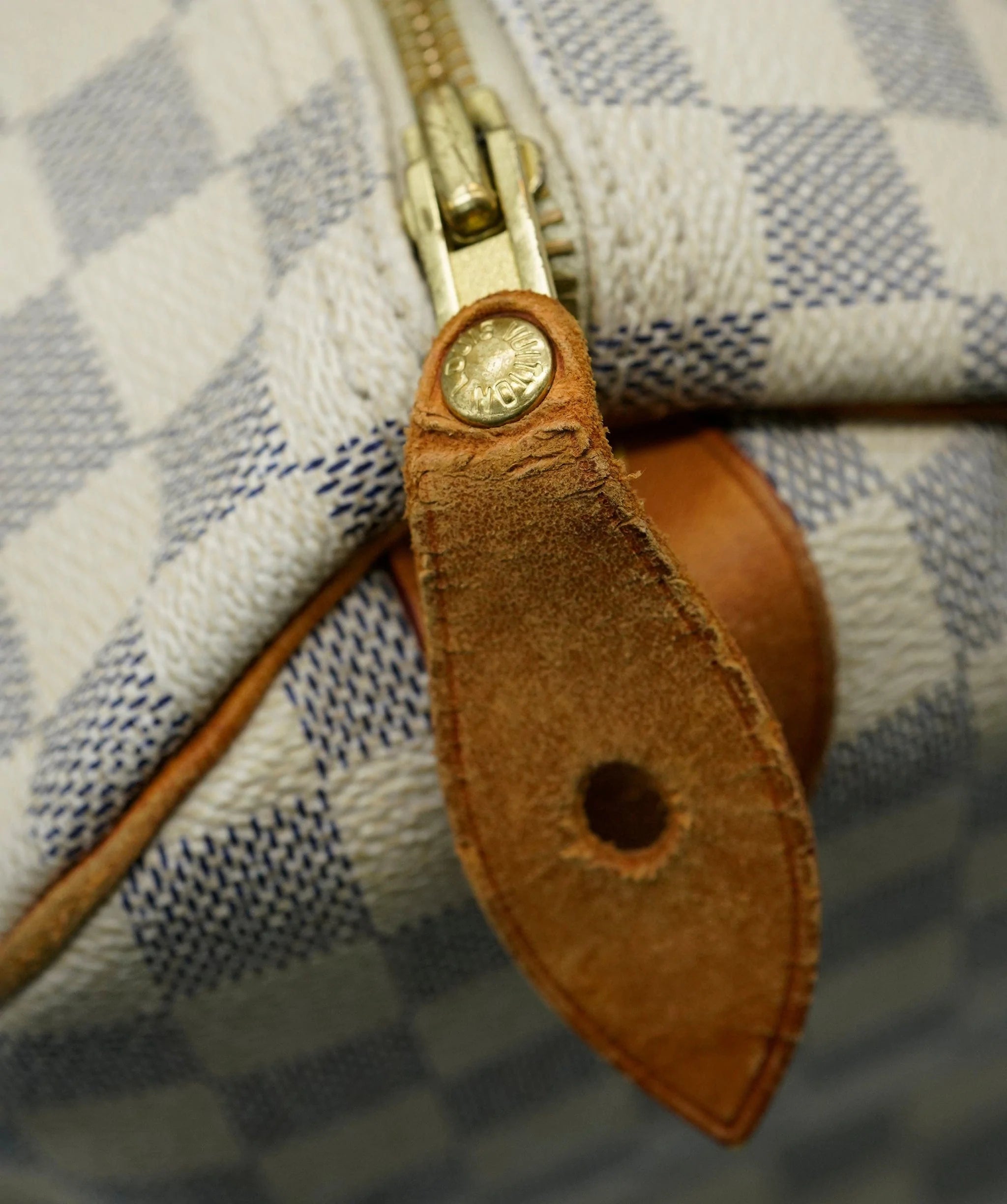 Louis Vuitton Louis Vuitton Azur Damier Speedy 30 - 10AwC6795