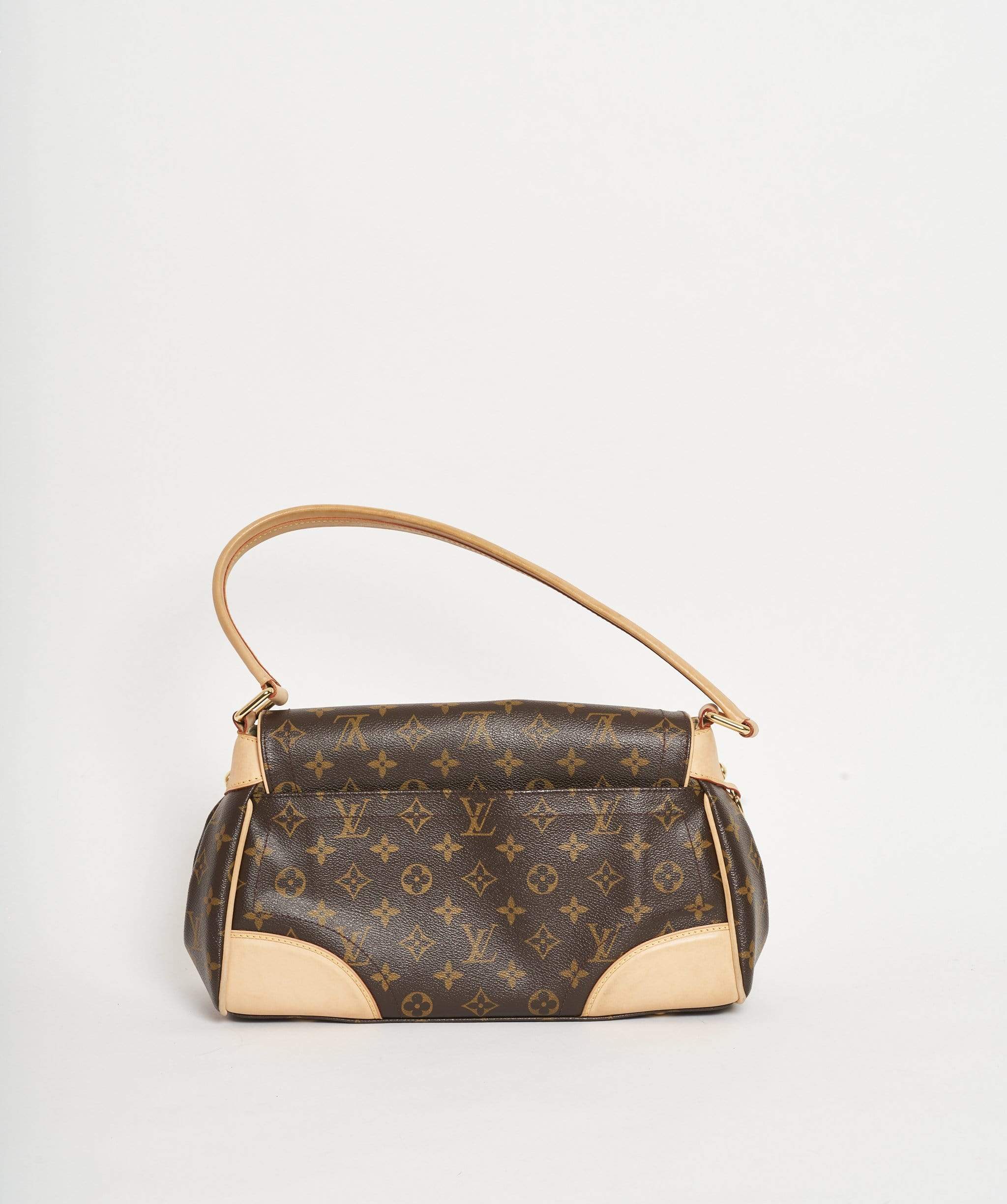 Louis Vuitton Louis Vuitton Beverly MM in Monogram Vachette