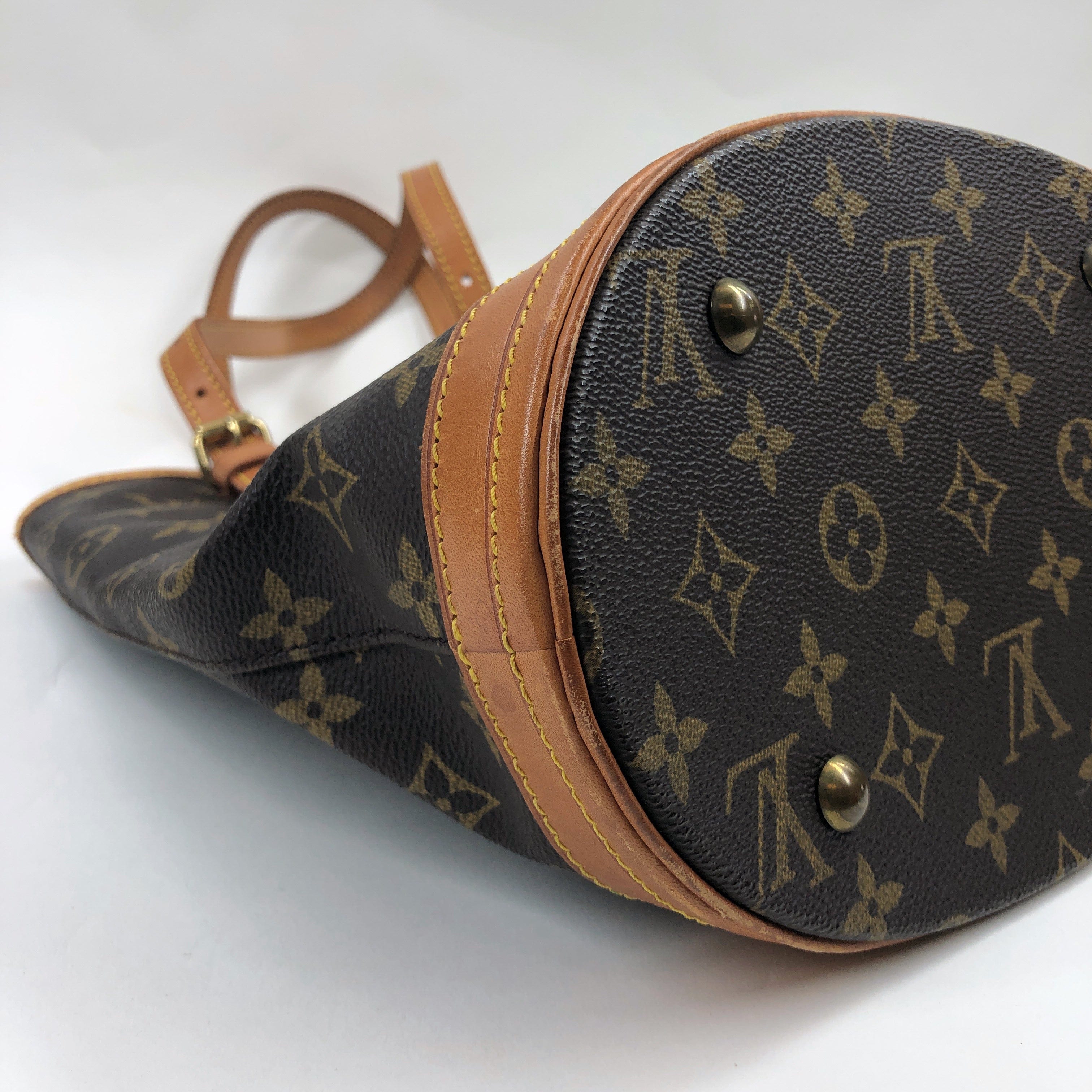 Louis Vuitton Louis Vuitton Bucket PM Bag PXL2320