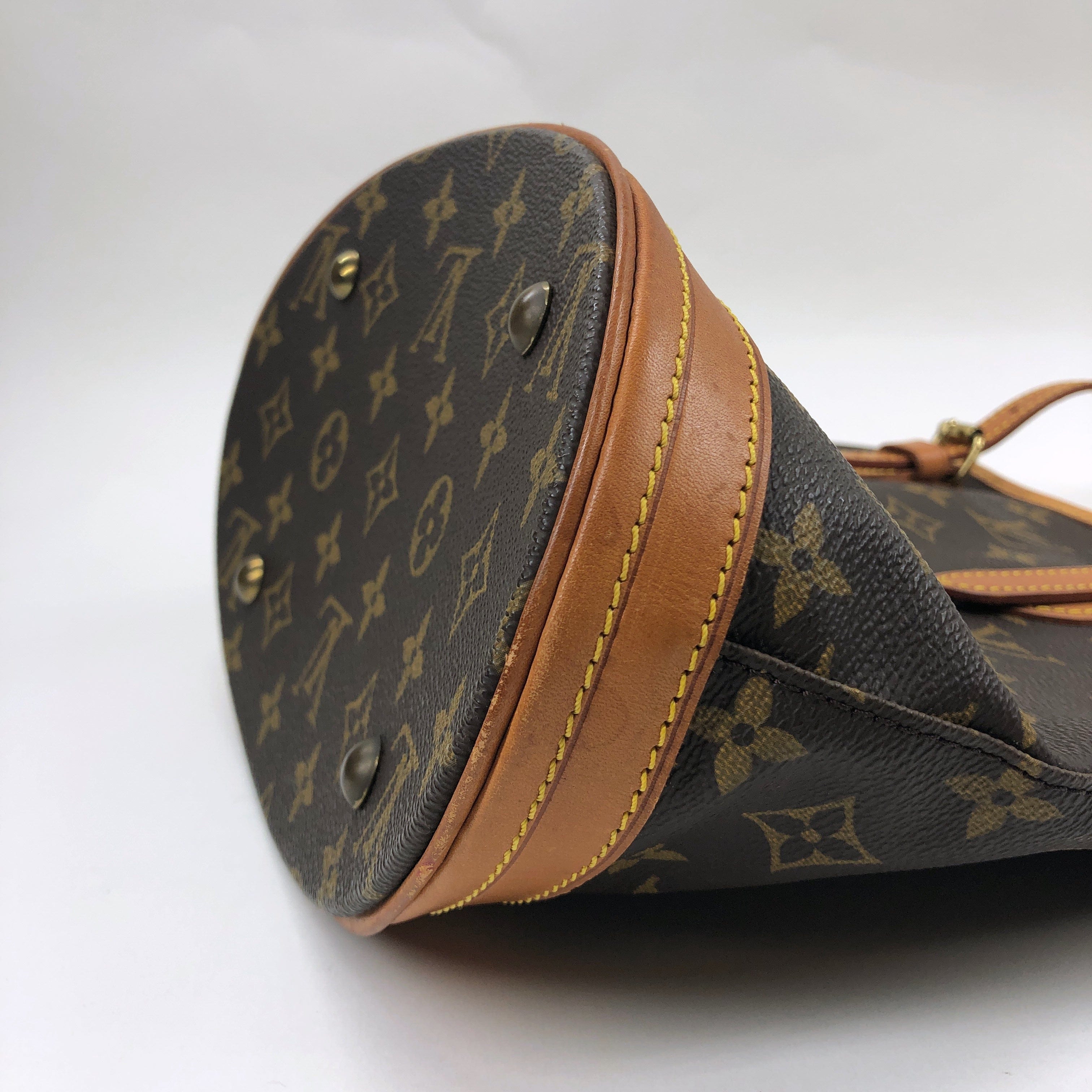 Louis Vuitton Louis Vuitton Bucket PM Bag PXL2320