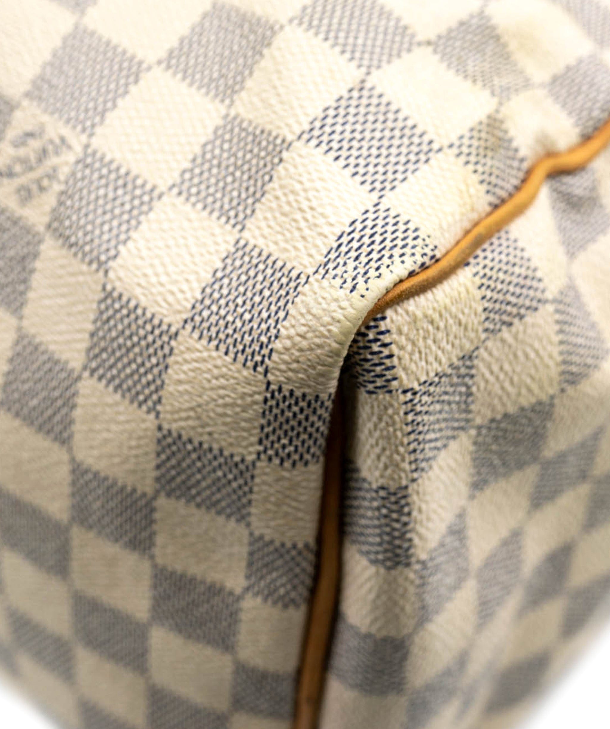 Louis Vuitton Louis Vuitton Damier Azur speedy 30 bag - AJC0025