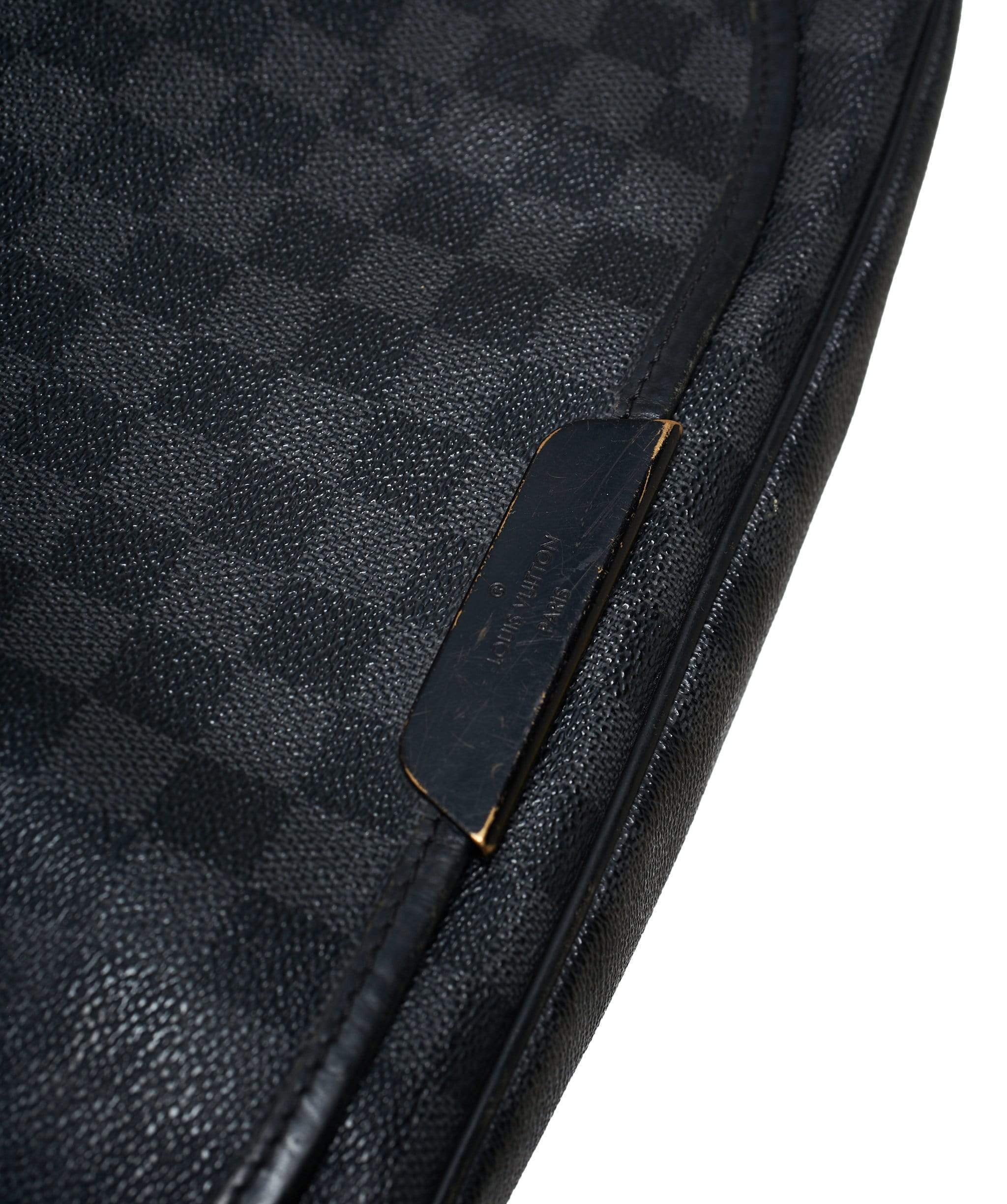 Louis Vuitton Louis Vuitton Damier cross body  - ADL1074