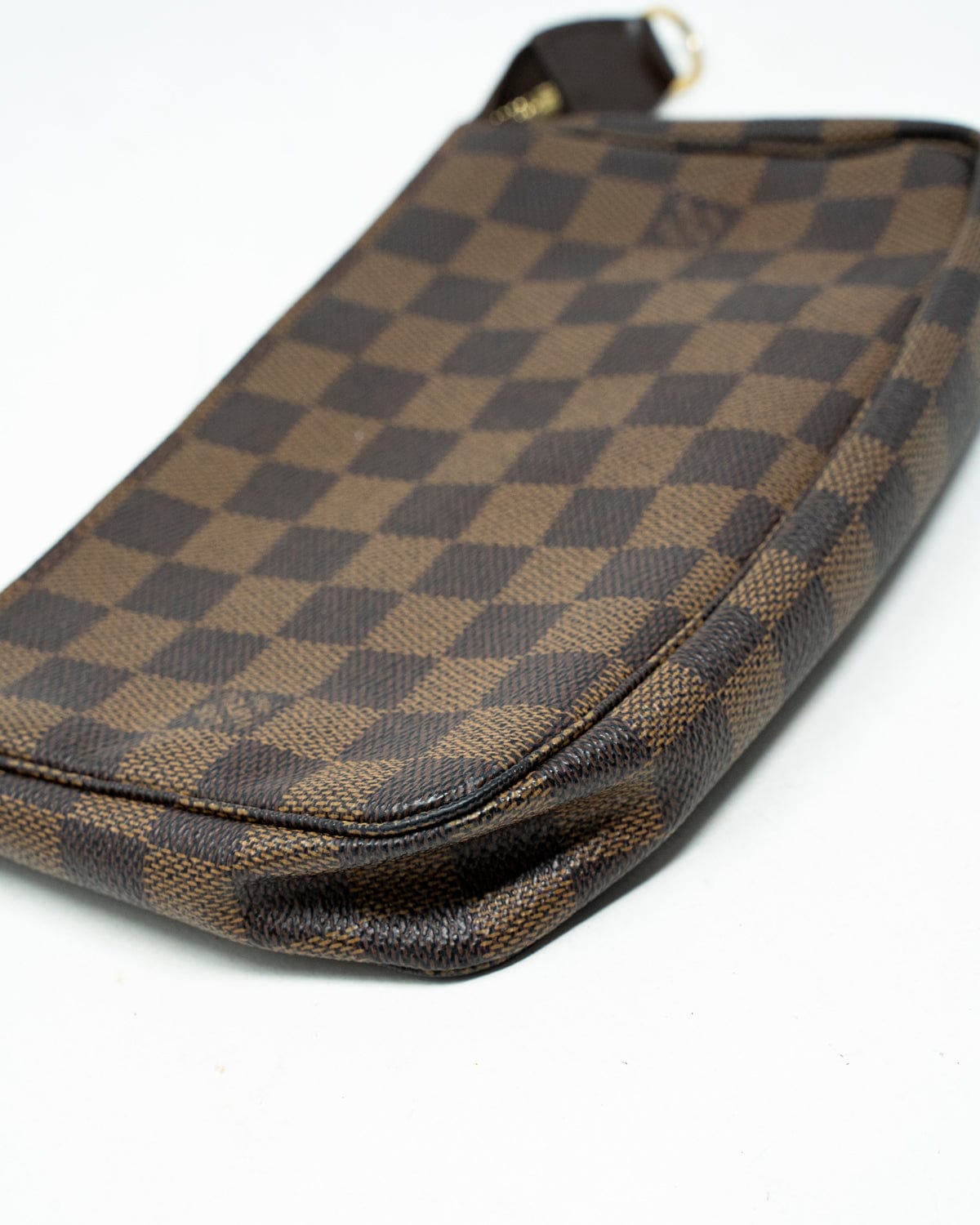 Louis Vuitton Louis Vuitton Damier Ebene Pochette Accessoires - AWL2206