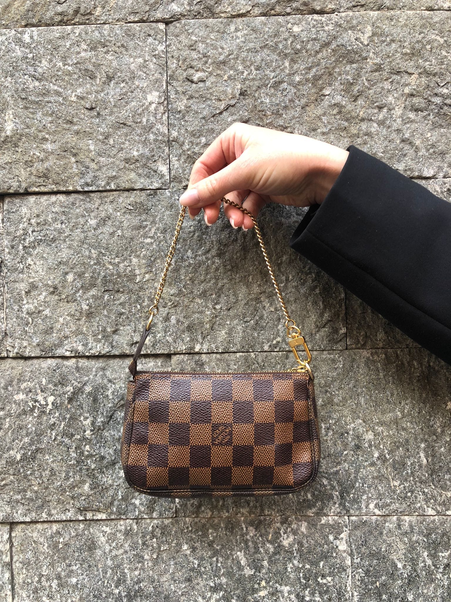 Louis Vuitton Louis vuitton damier mini pochette - AWL2795