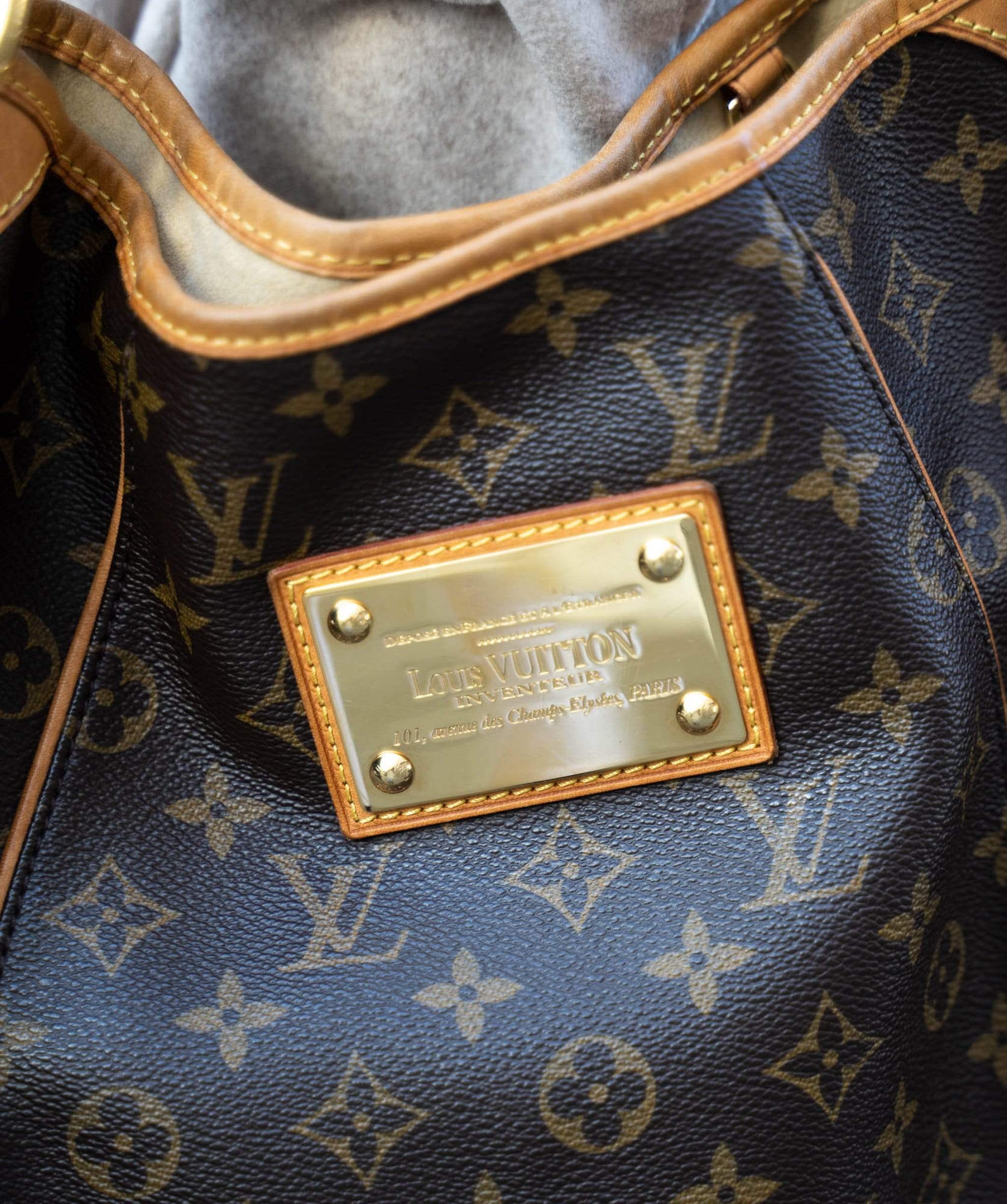 Louis Vuitton Louis Vuitton Galleria Monogram Canvas - ADL1508