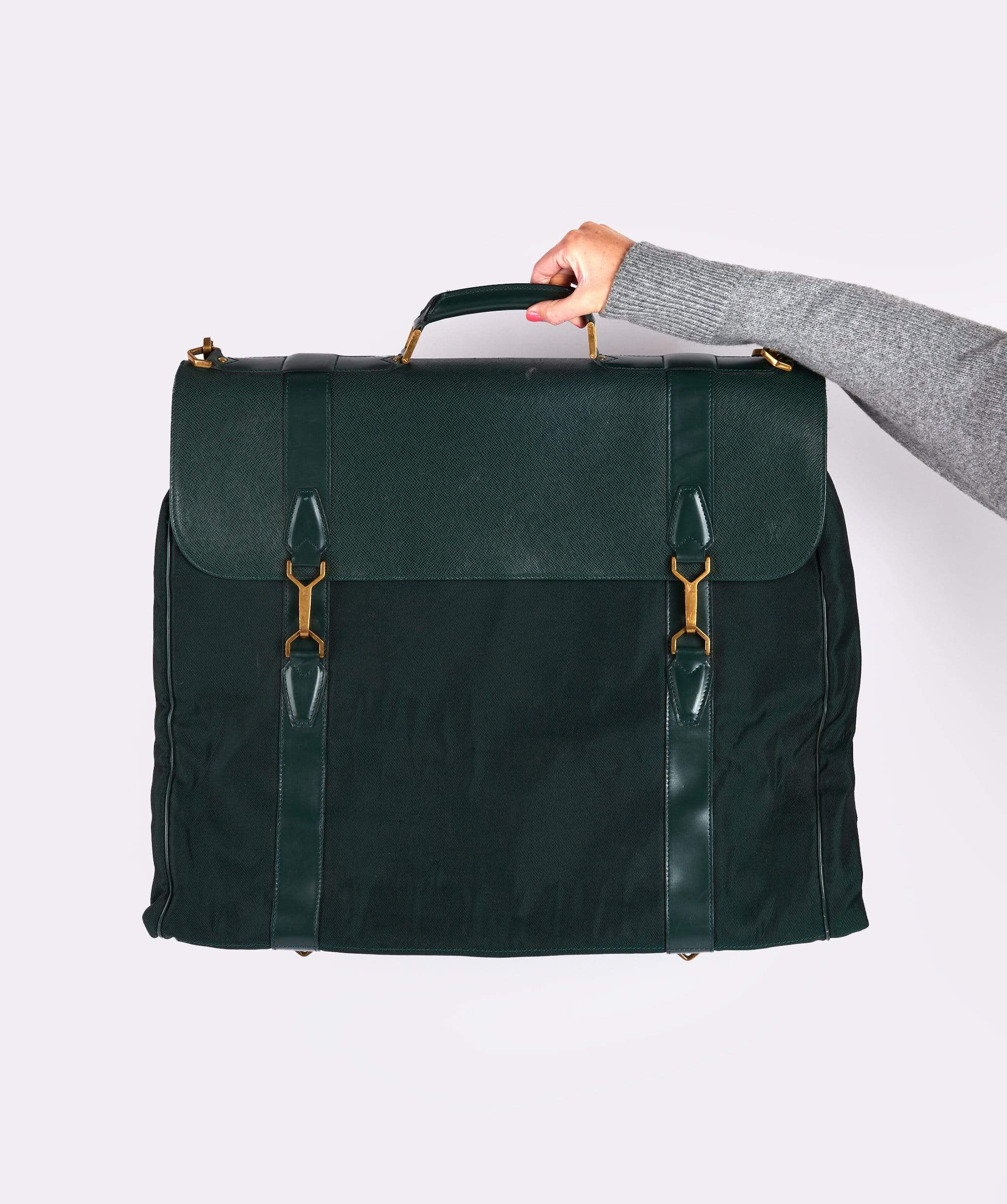 Louis Vuitton LOUIS VUITTON Green Taiga Baikal Suit Carrier