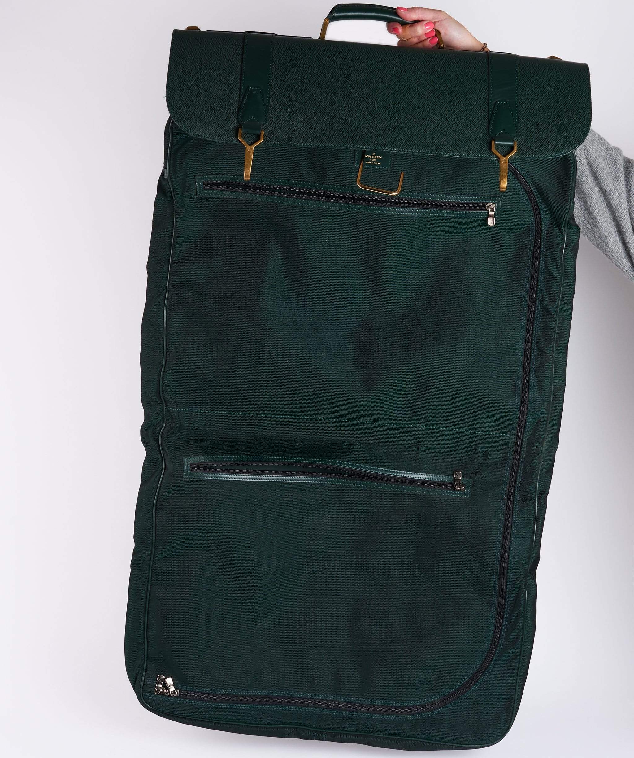 Louis Vuitton LOUIS VUITTON Green Taiga Baikal Suit Carrier