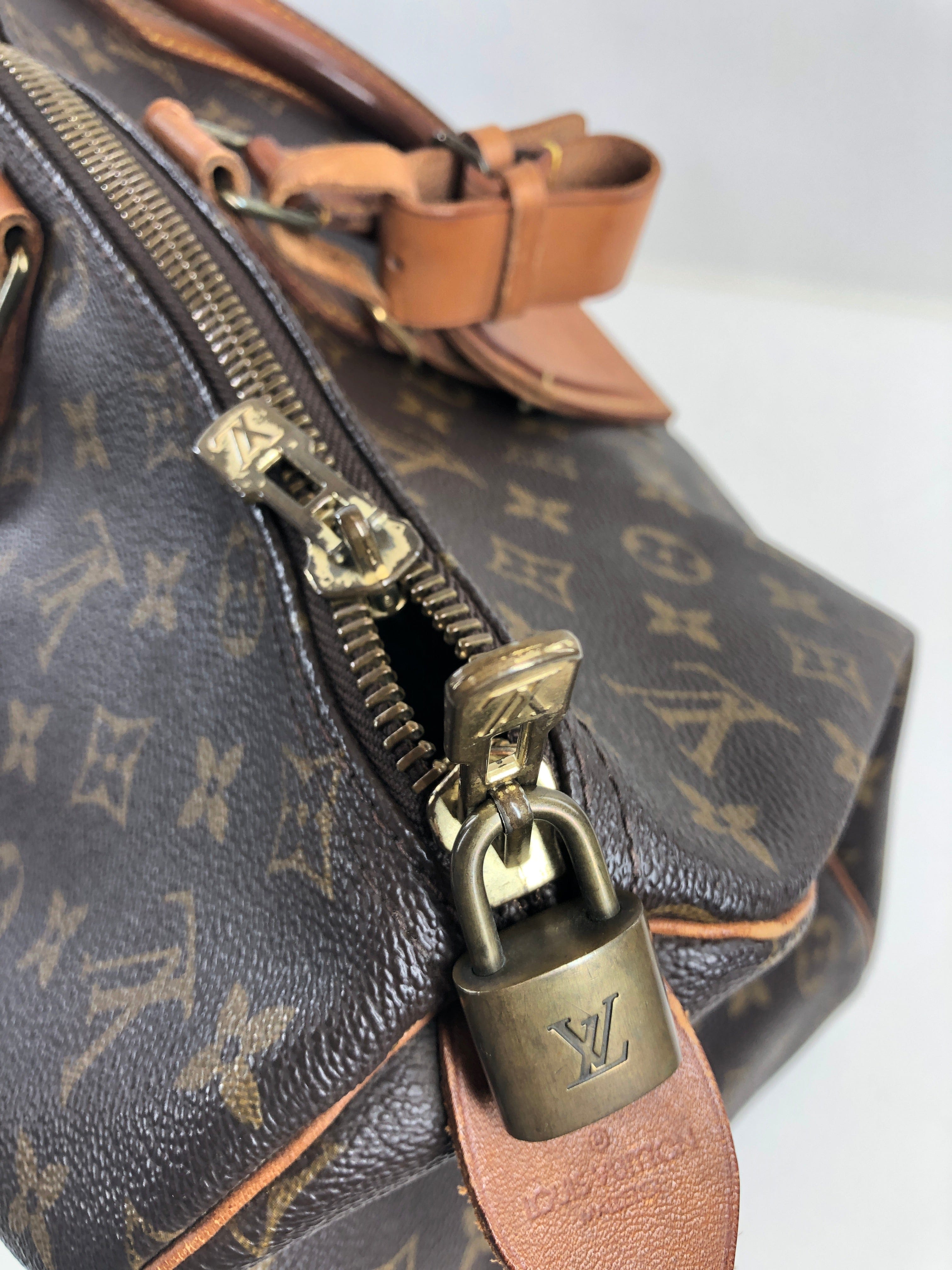 Louis Vuitton Louis Vuitton Keepall 45 Brown  Monogram Canvas PXL2193