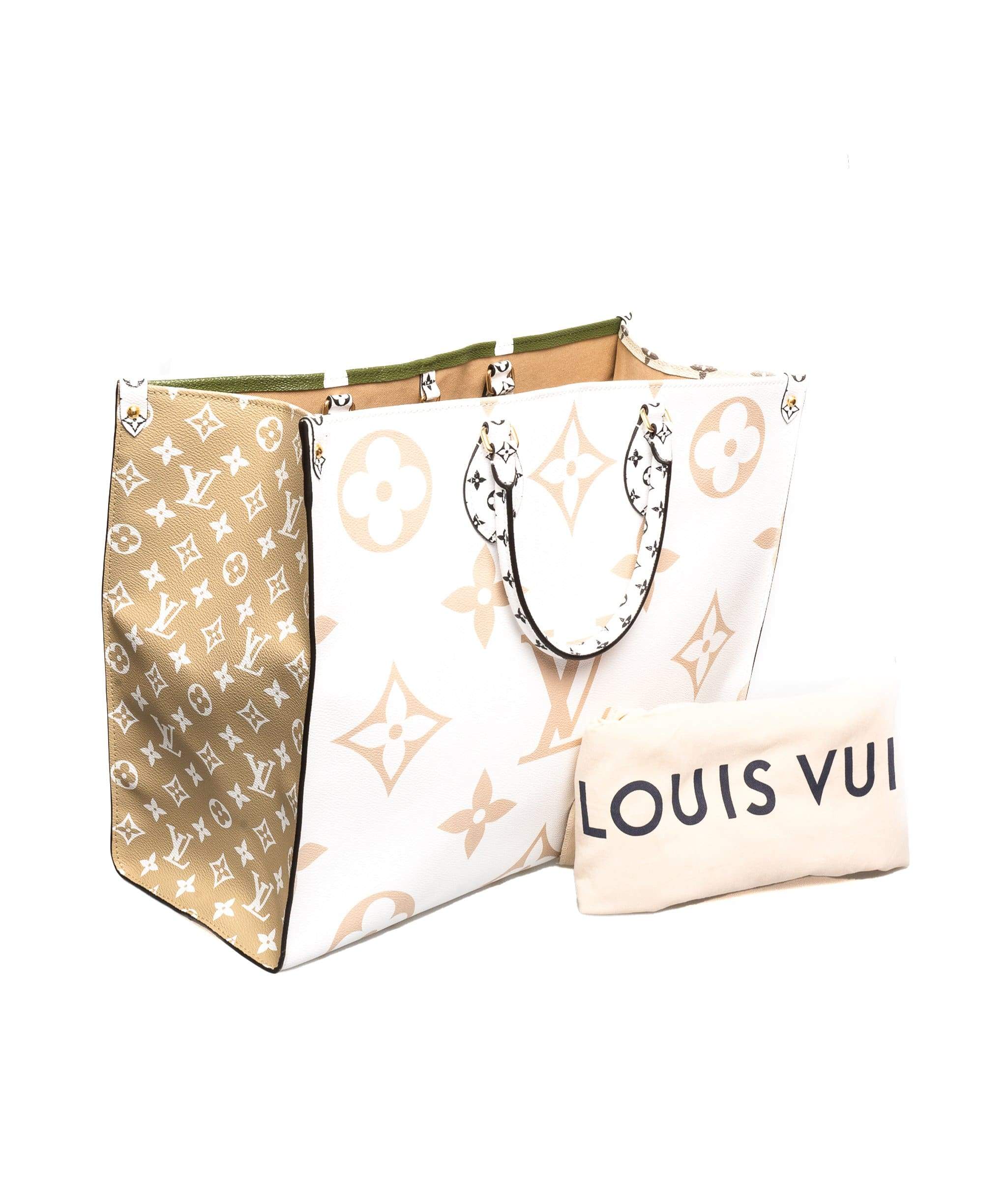 Louis Vuitton Louis Vuitton Khaki On the Go Bag - ADL1457