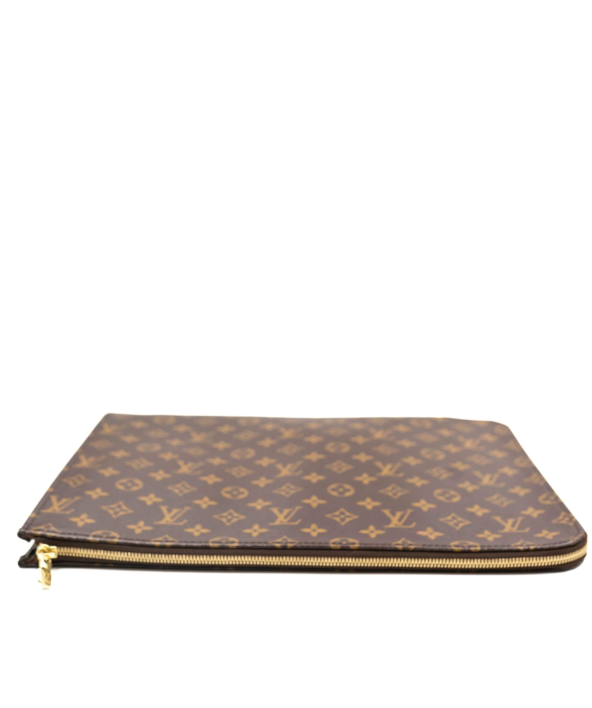 Louis Vuitton Louis Vuitton Laptop case AGC1386