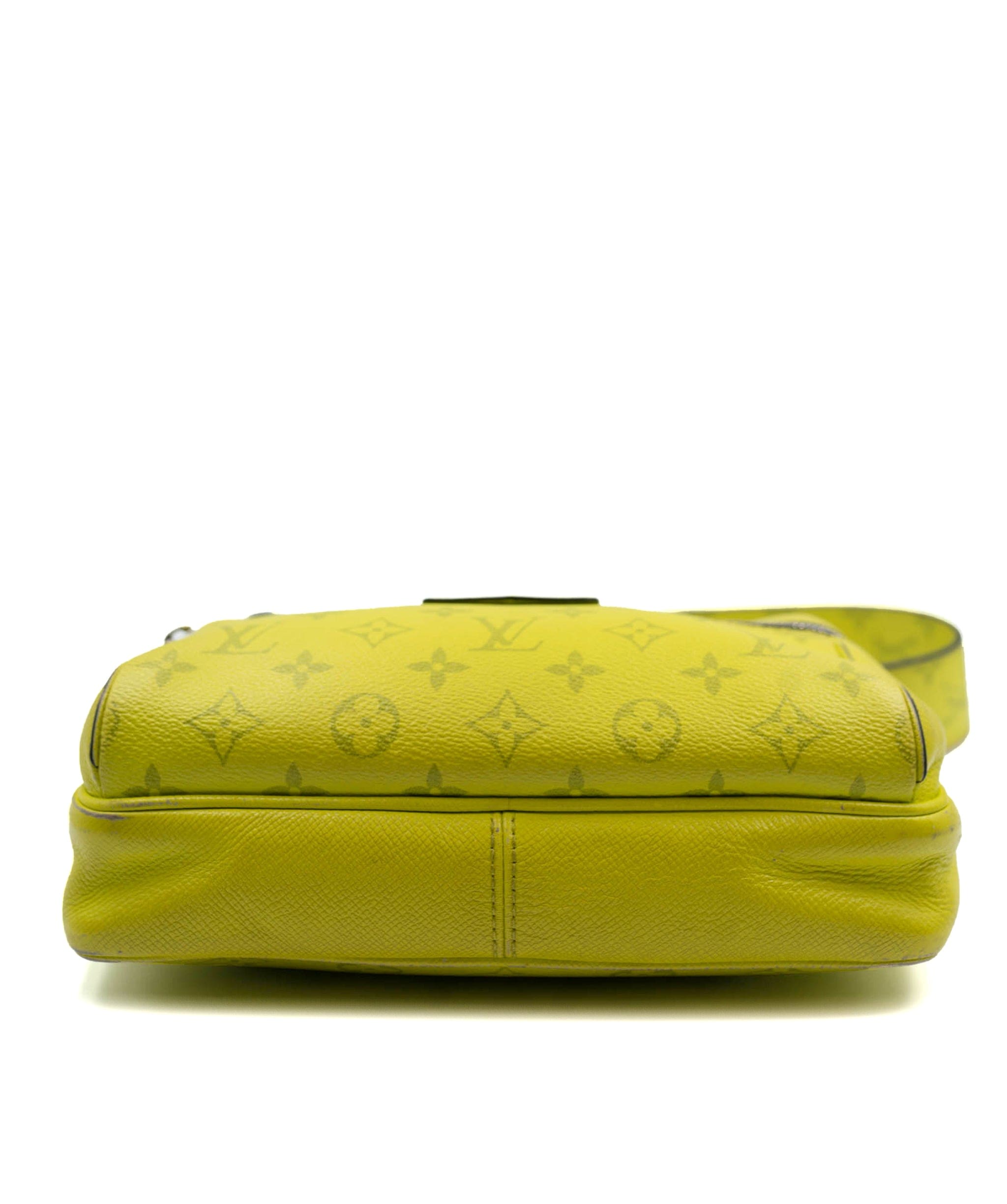 Louis Vuitton Louis Vuitton Lime Outdoor Messenger Bag - AWC1655